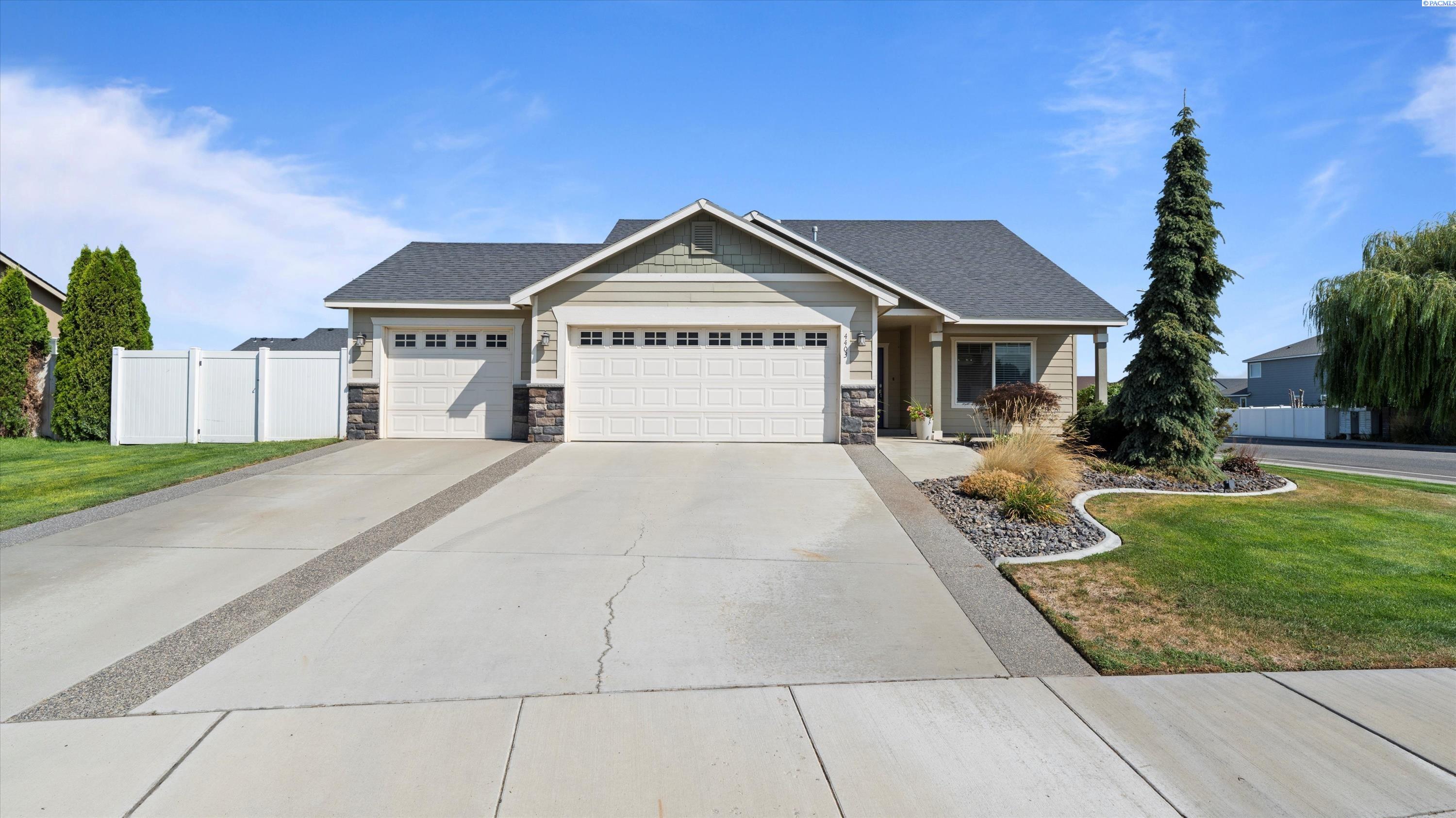 4403 Monterey Dr