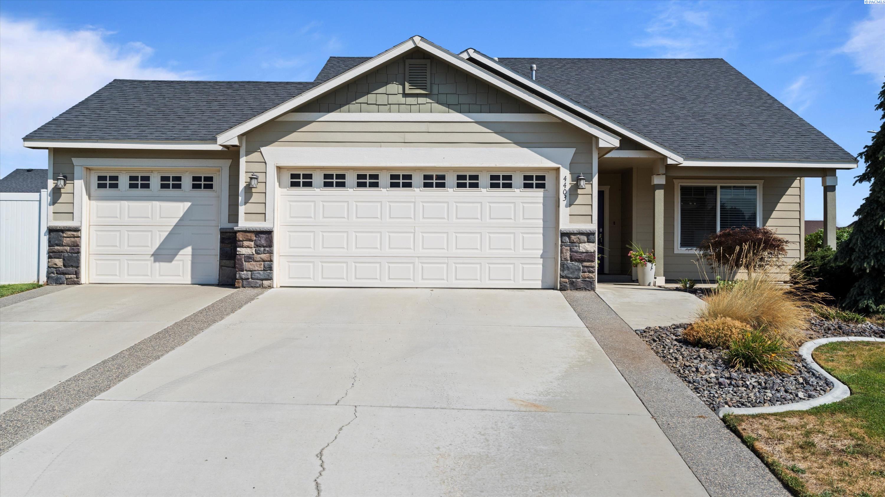 4403 Monterey Dr