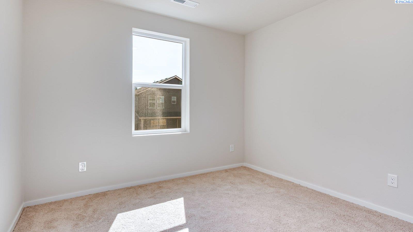 11329 Buckingham Dr