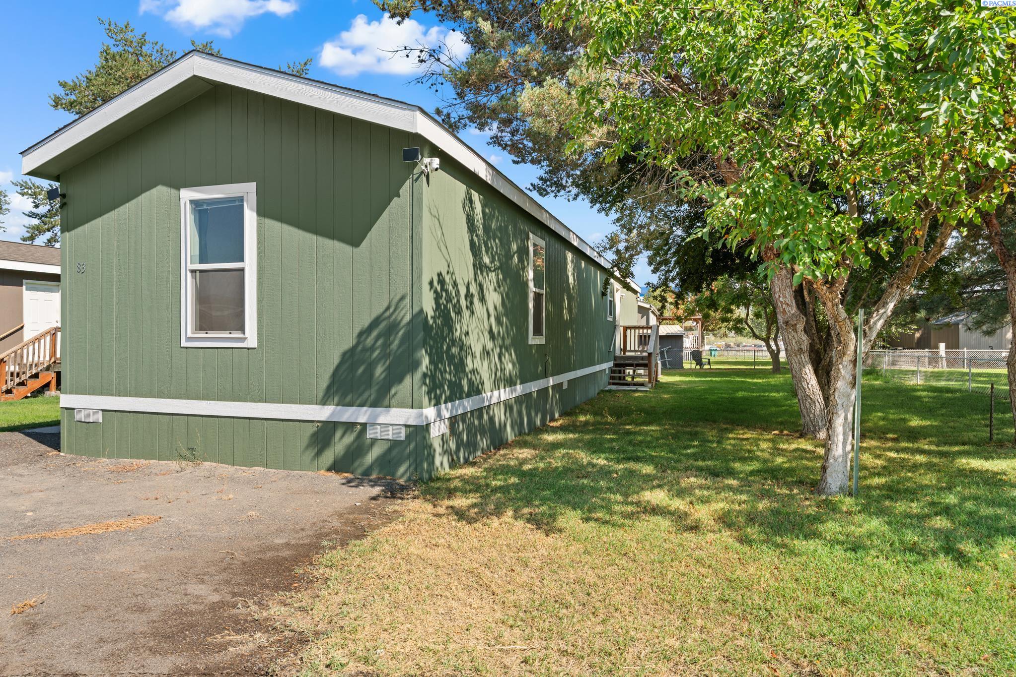 203106 E Bowles # 83