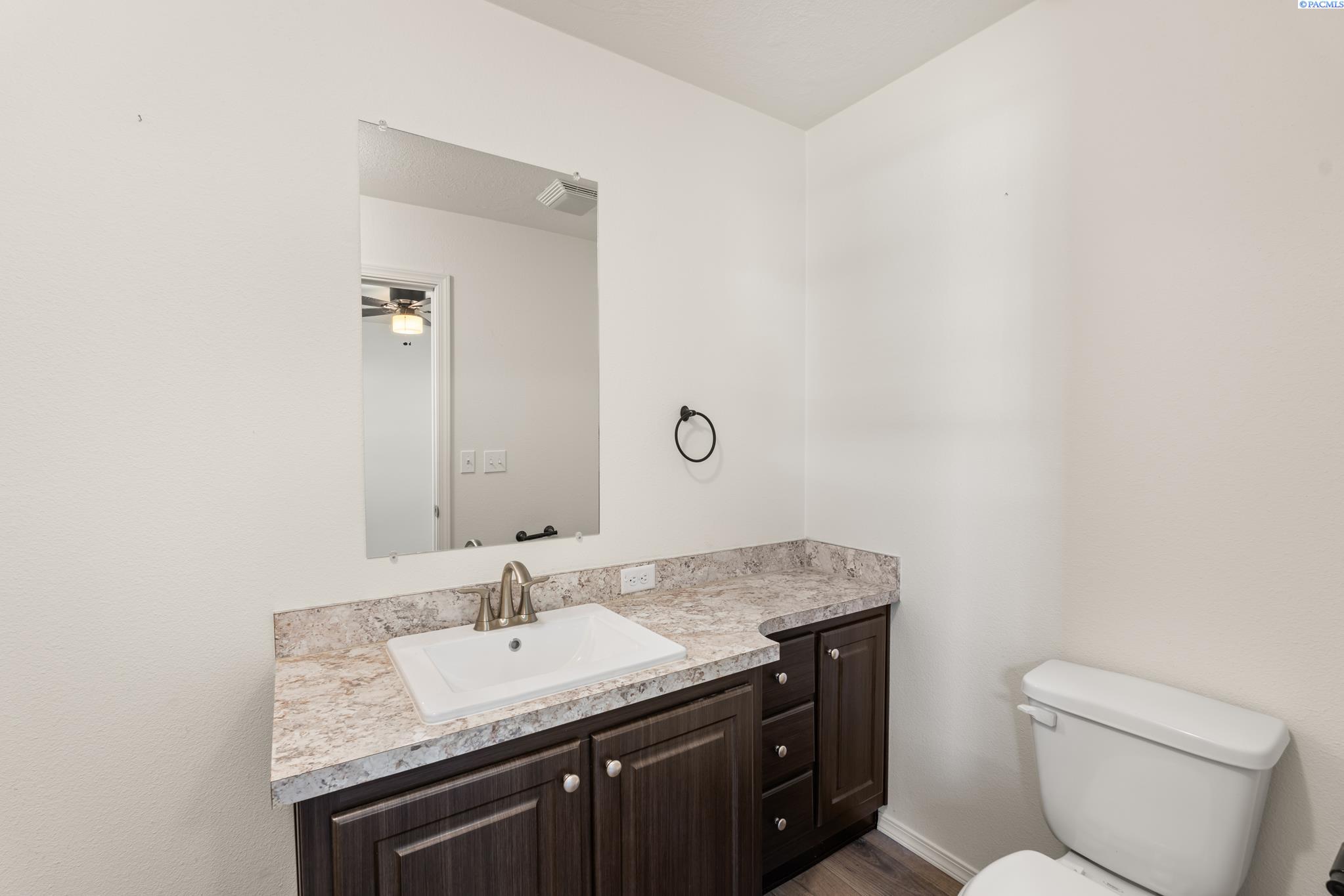 203106 E Bowles # 83