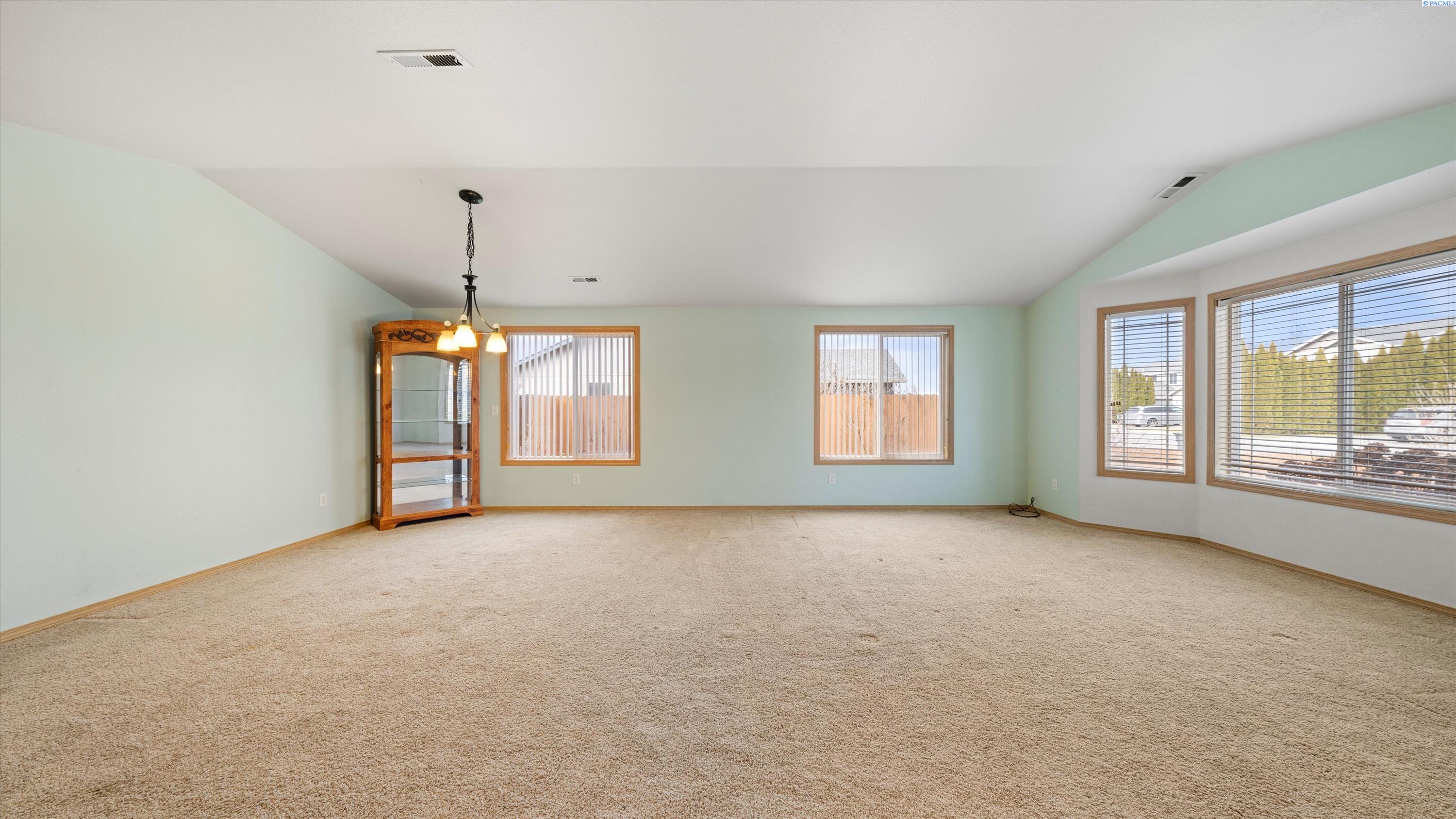 4602 Campolina Ln.