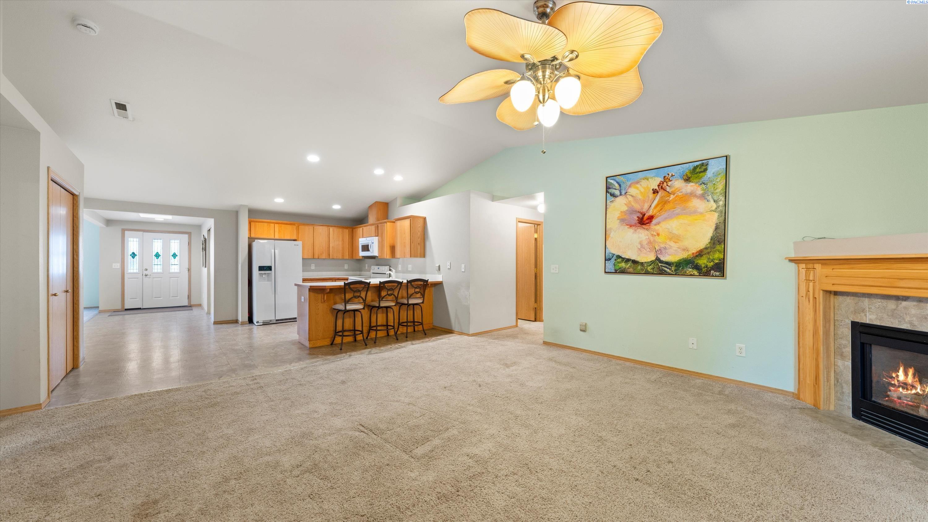 4602 Campolina Ln.