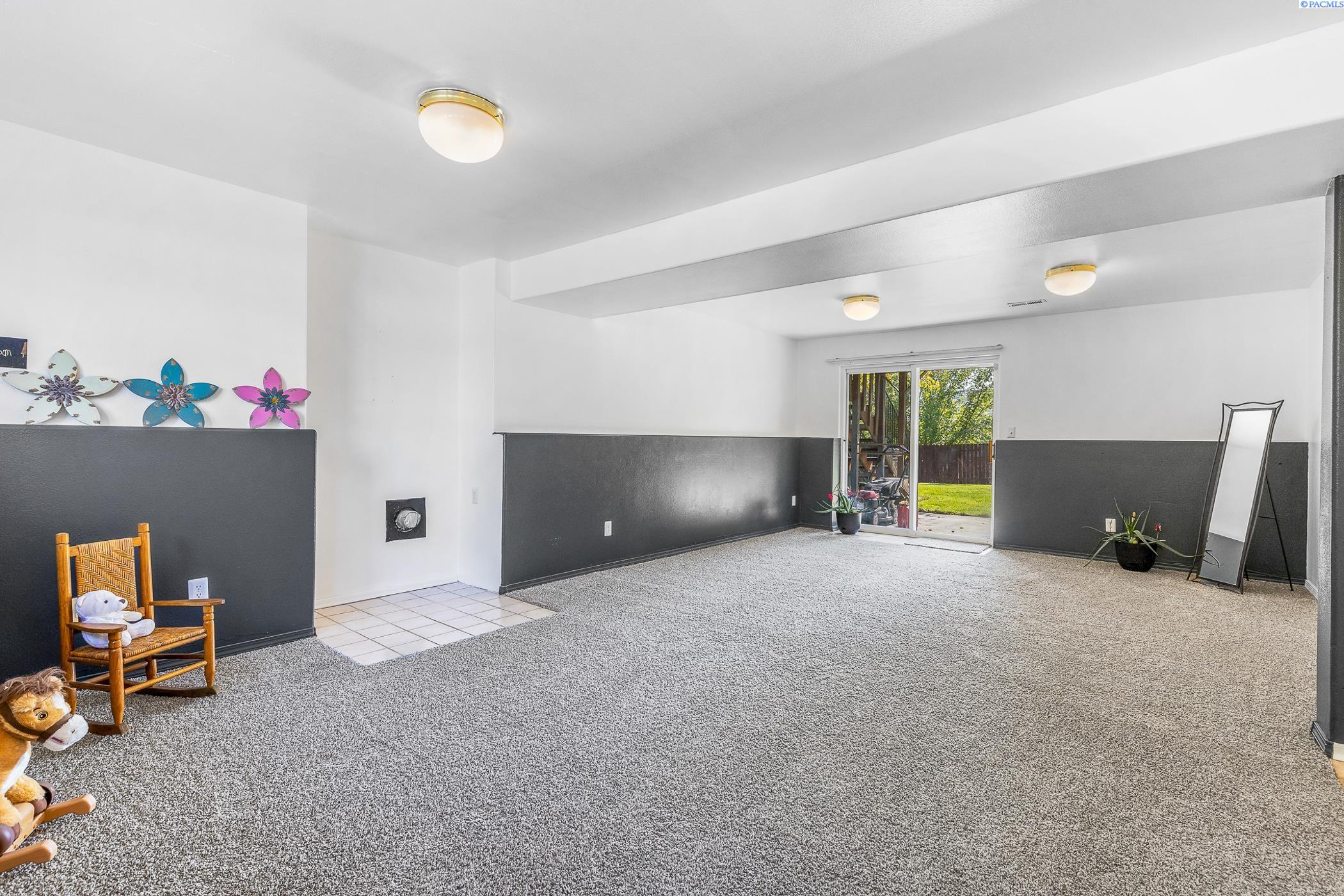 4410 Sahara Drive