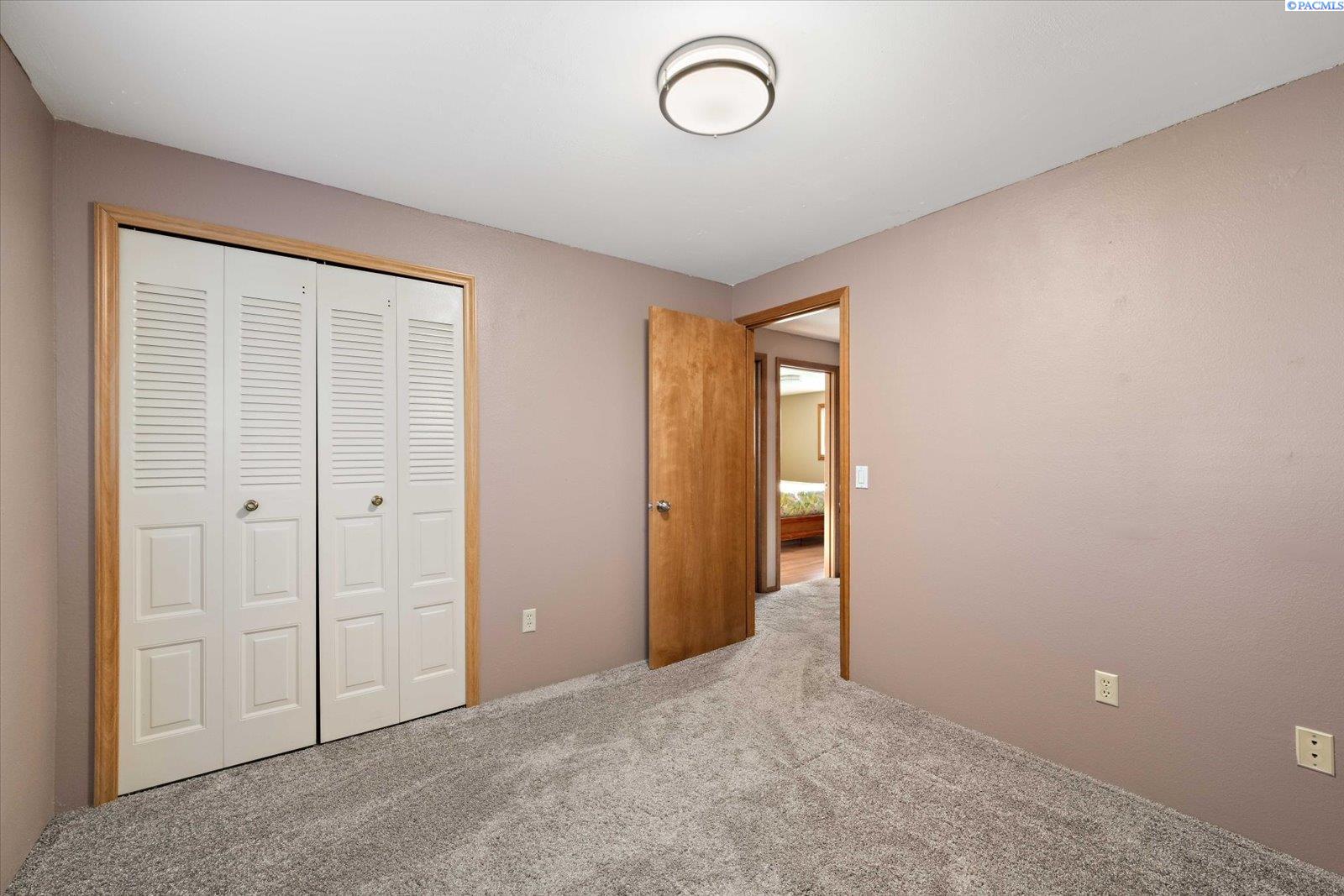 909 W 34th