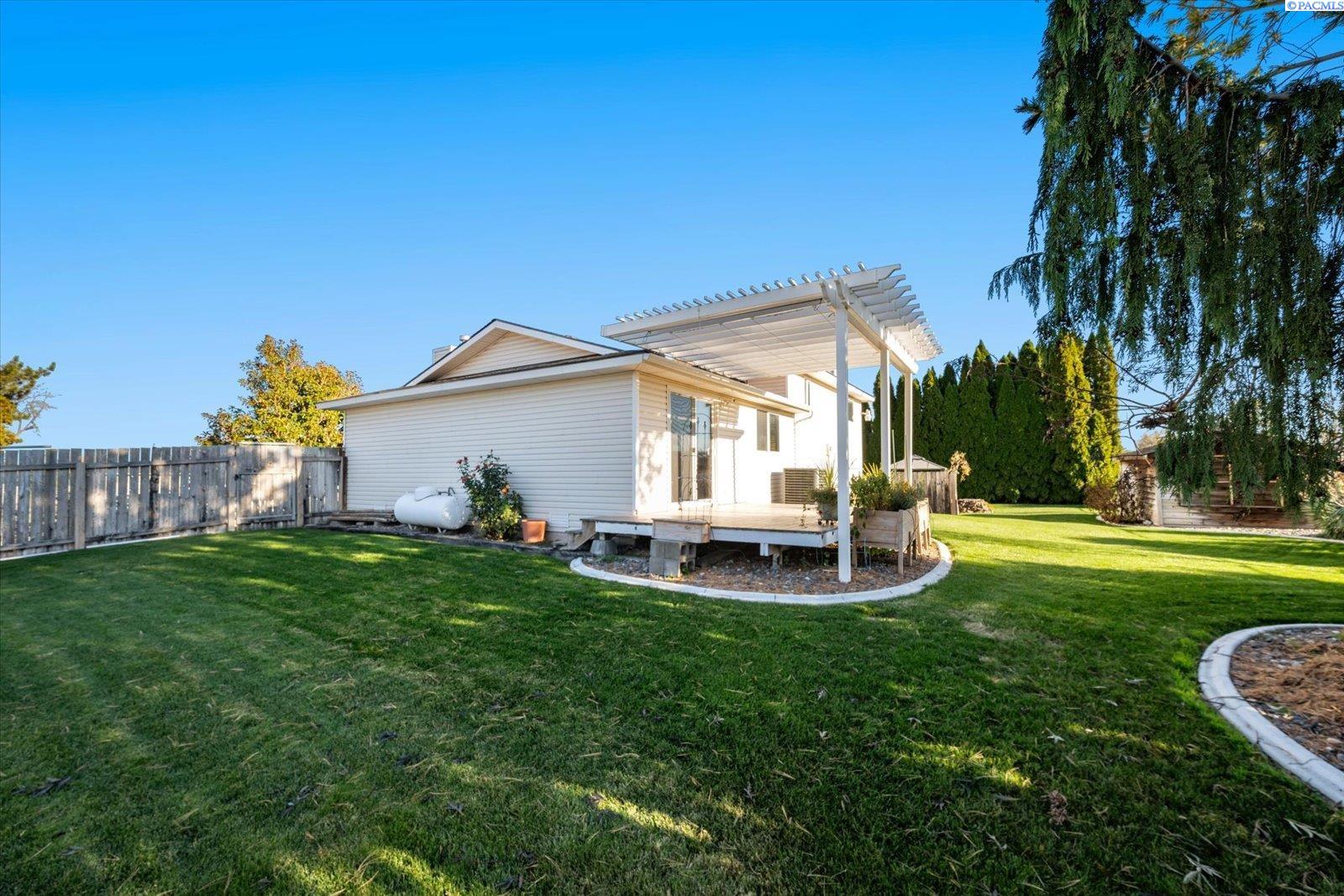 909 W 34th