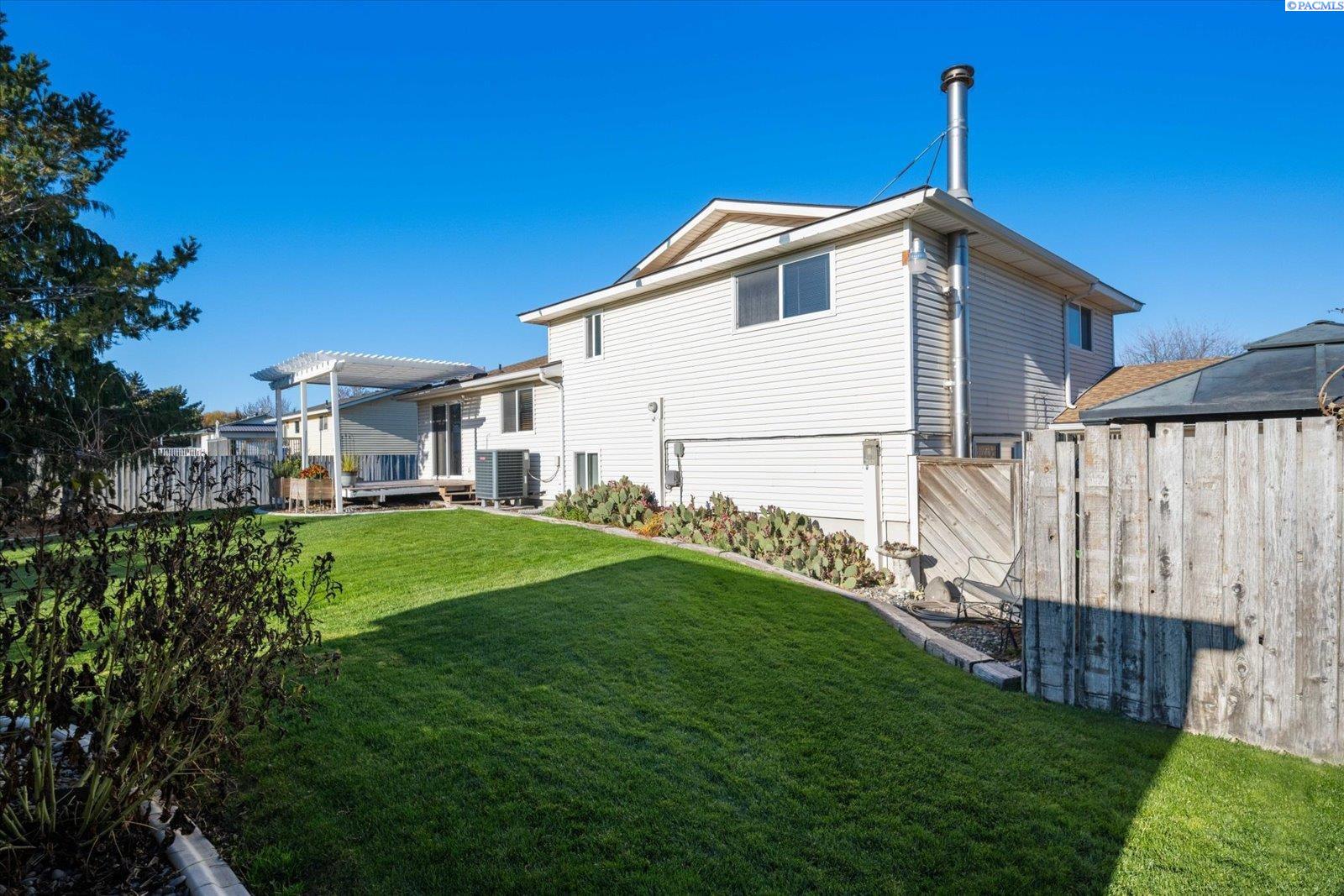 909 W 34th