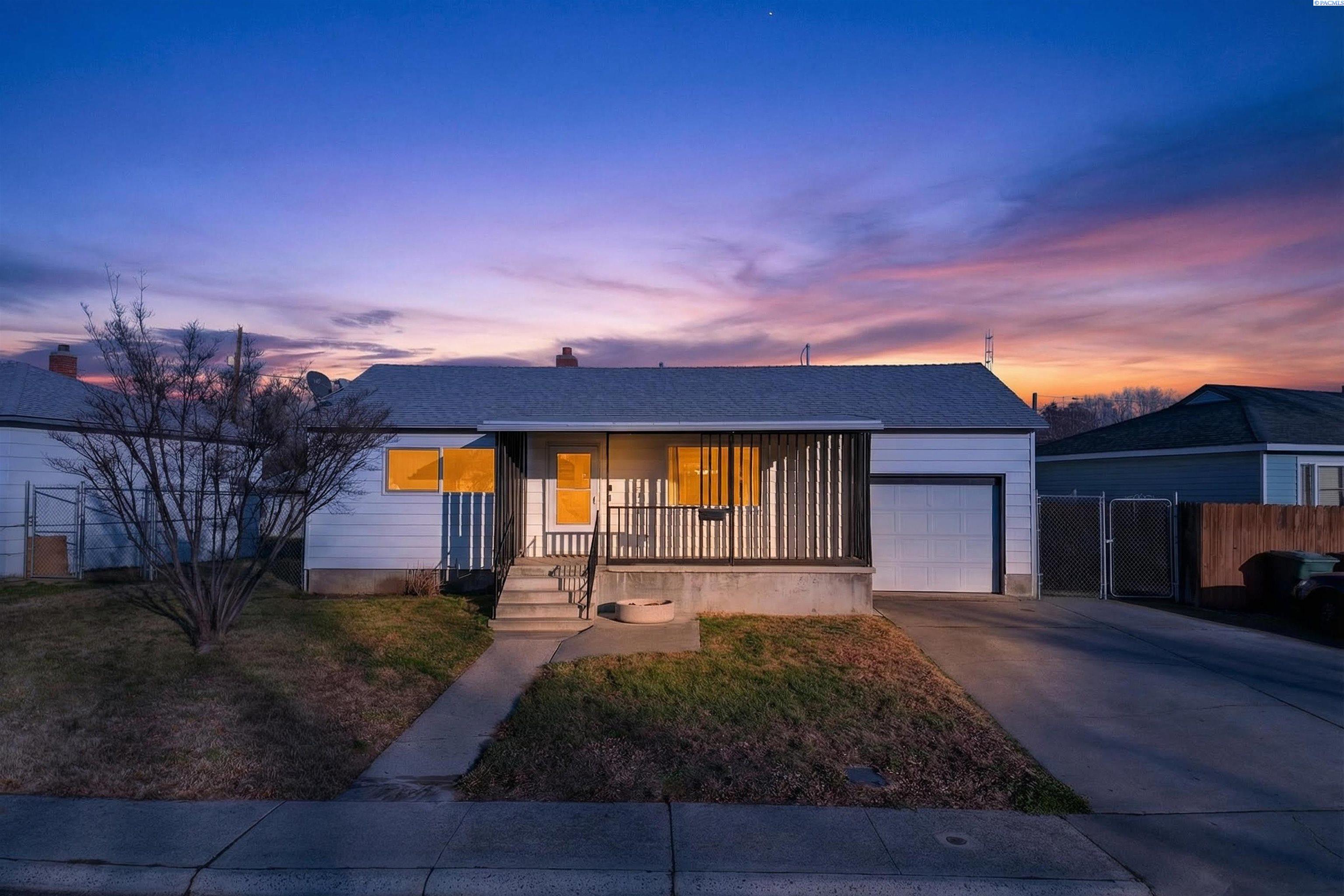 2018 Blue Ave