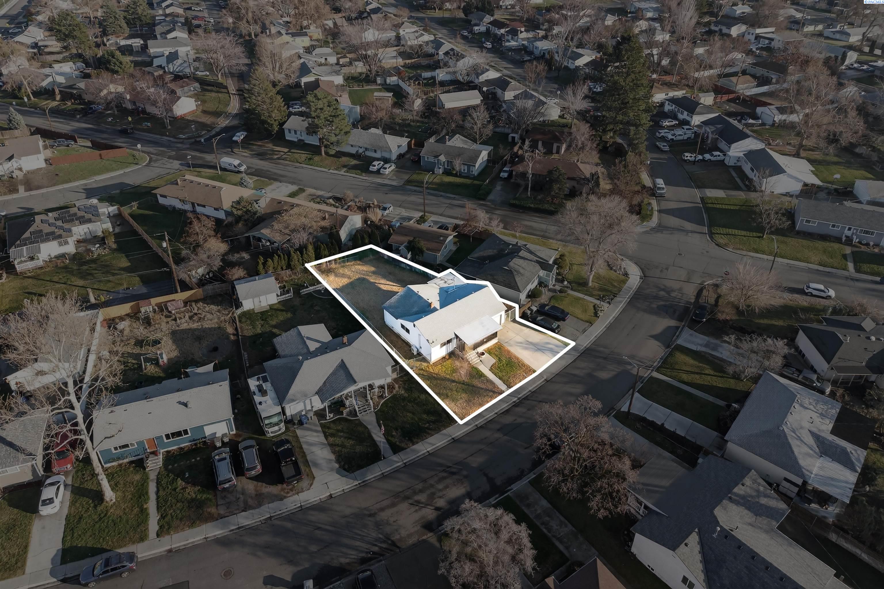 2018 Blue Ave