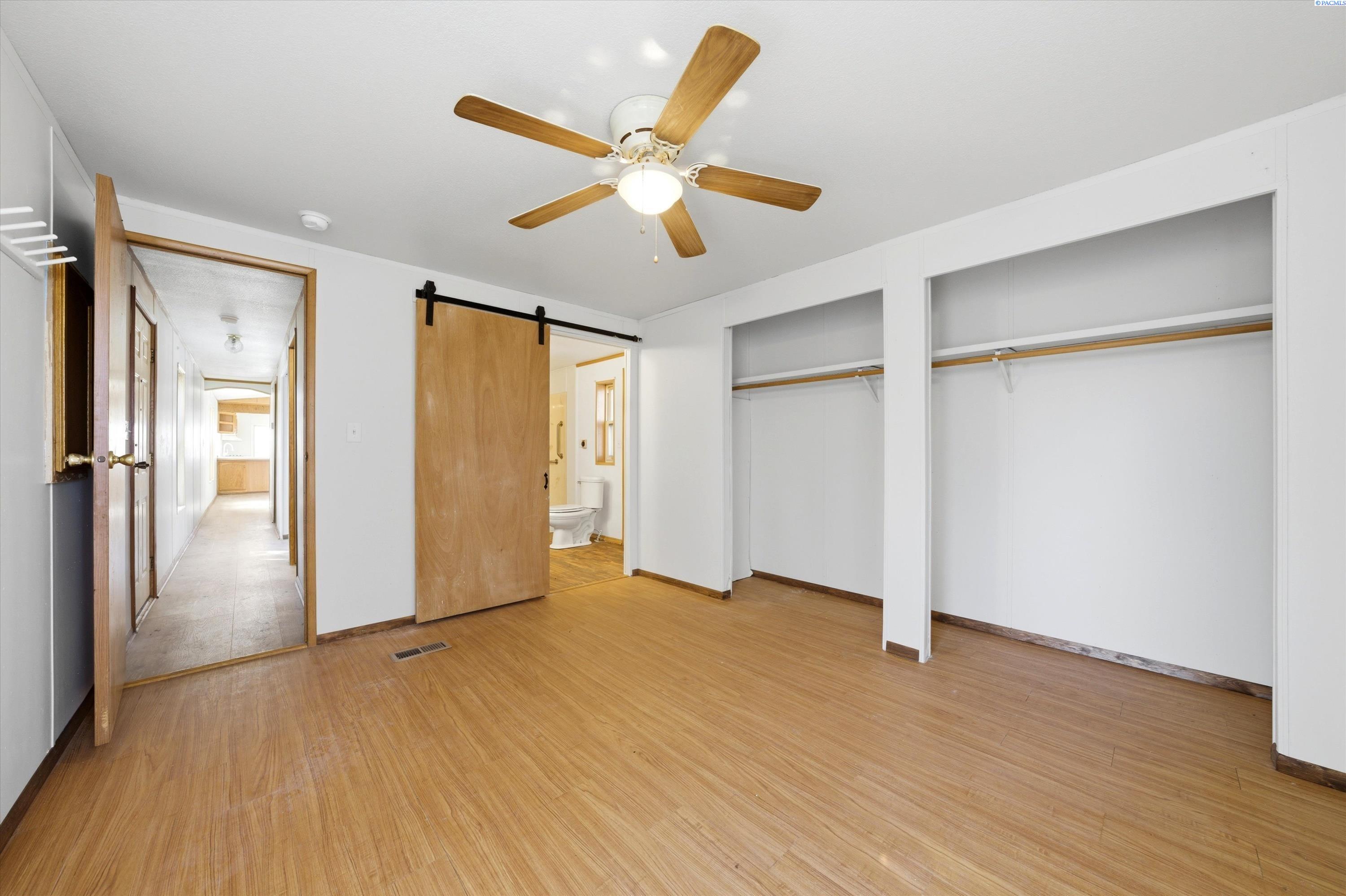 8 W Entiat Place