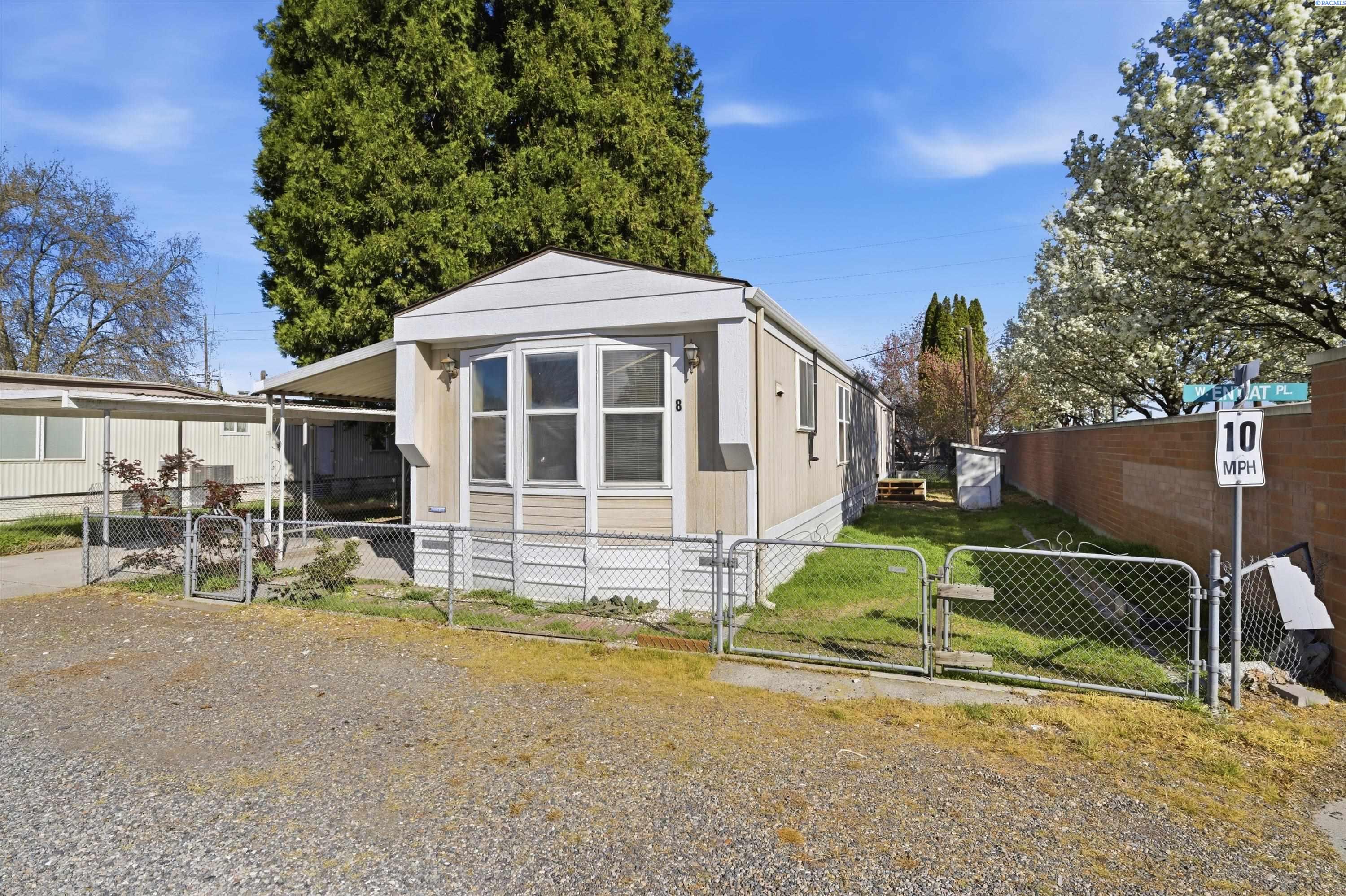 8 W Entiat Place