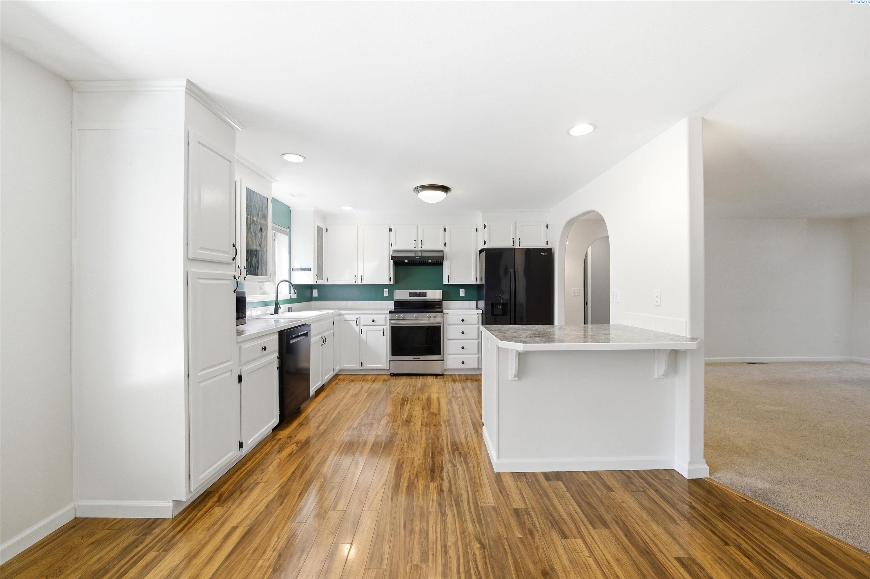 2303 W 19th Ave