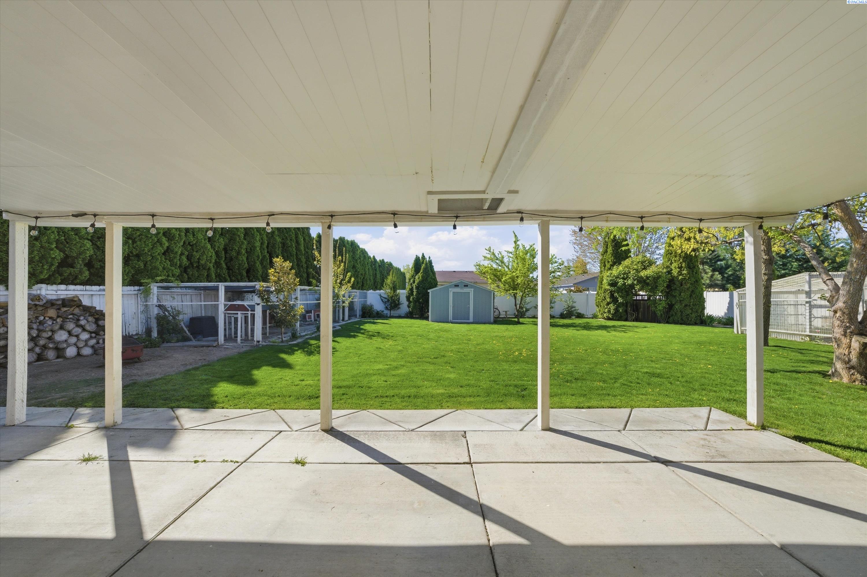 2303 W 19th Ave