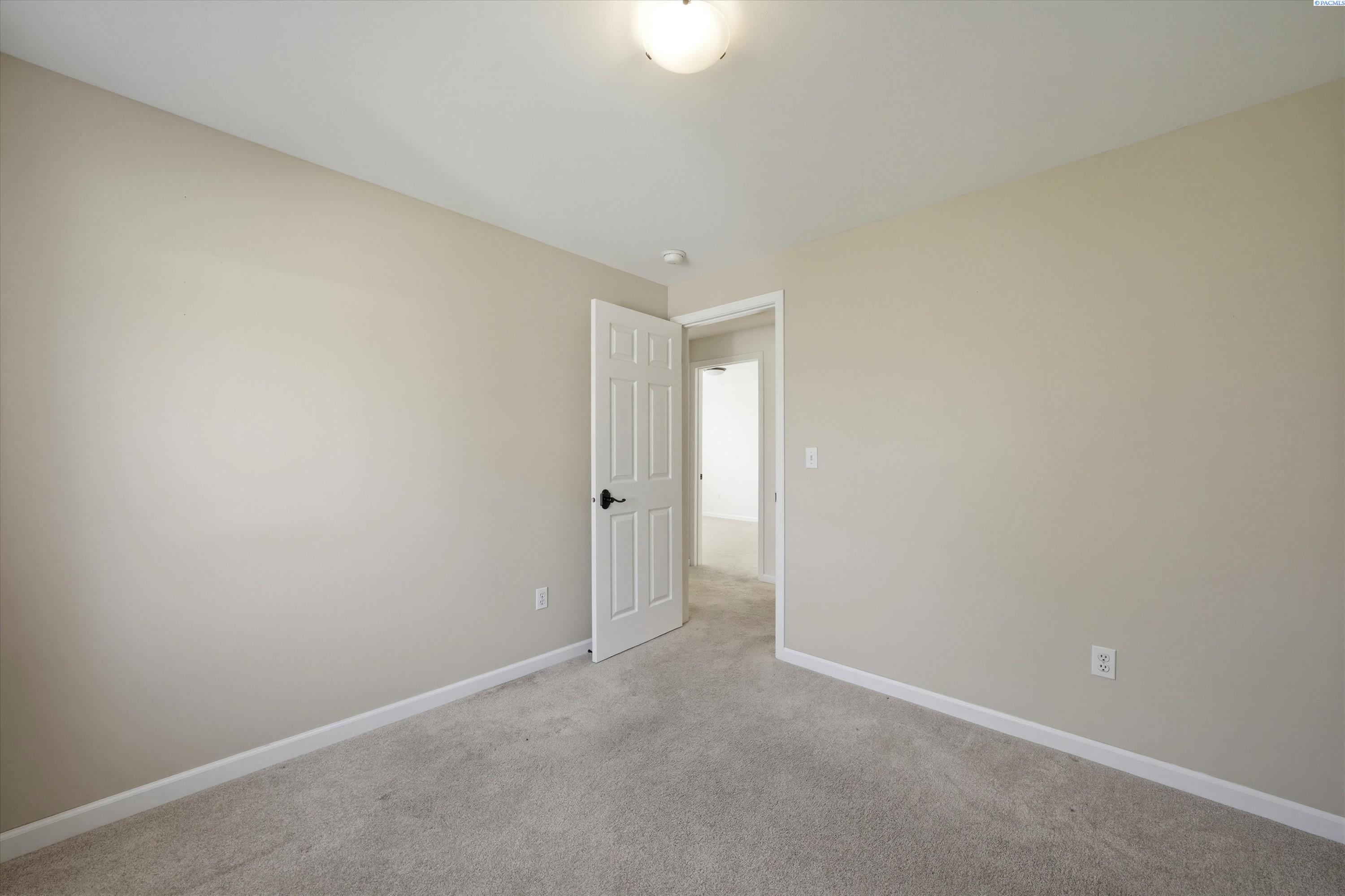 2303 W 19th Ave
