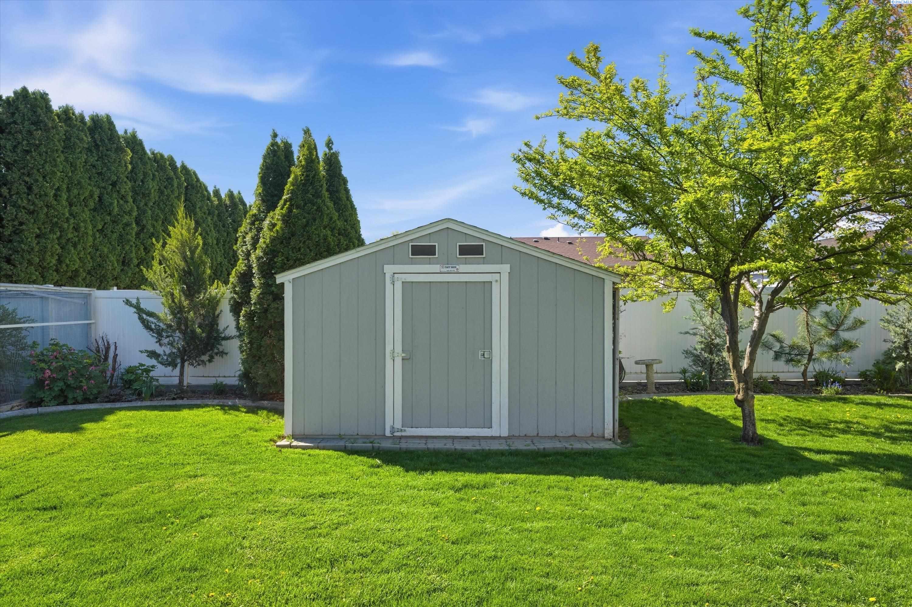 2303 W 19th Ave