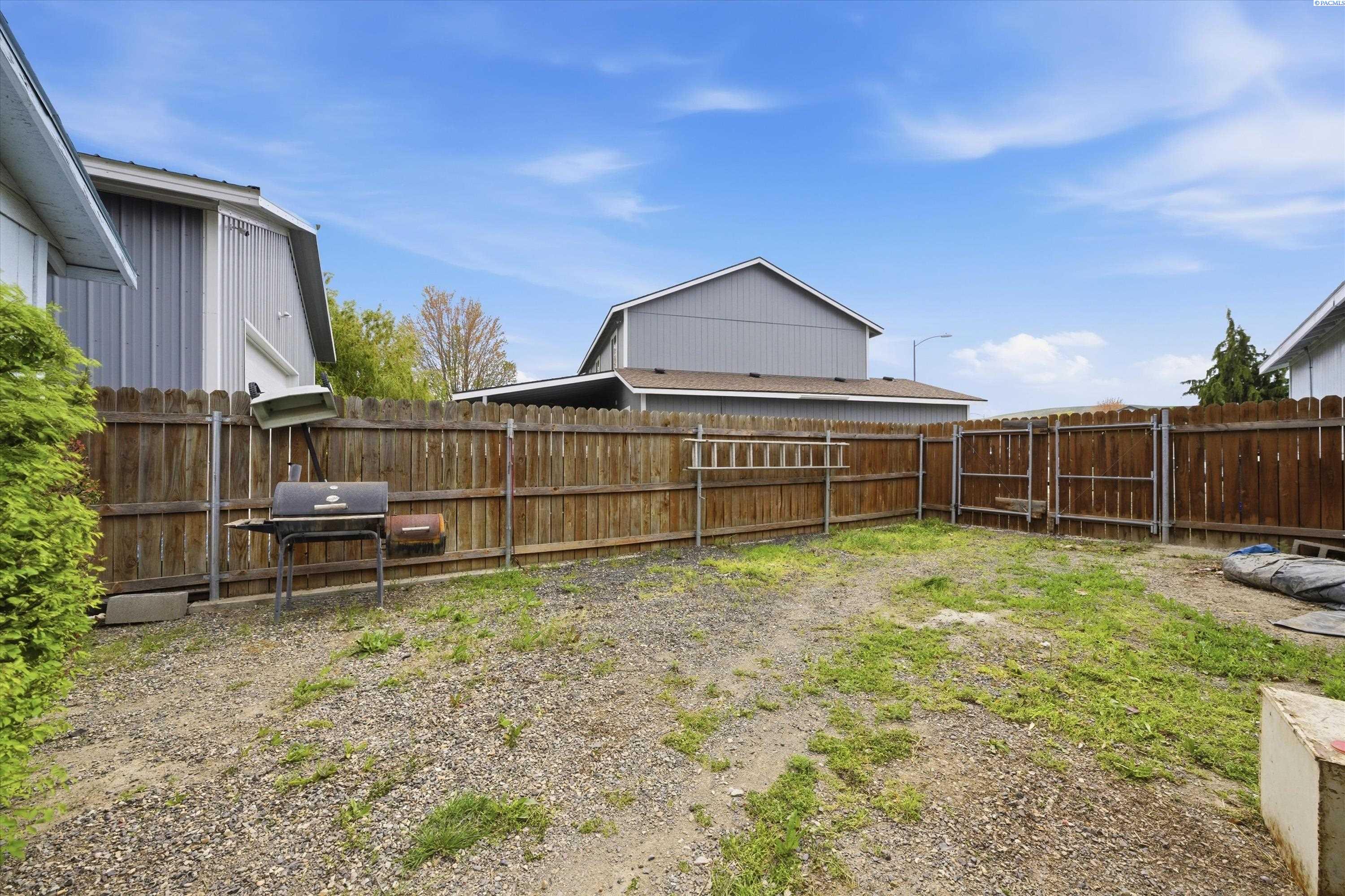 2004 W 28th Pl