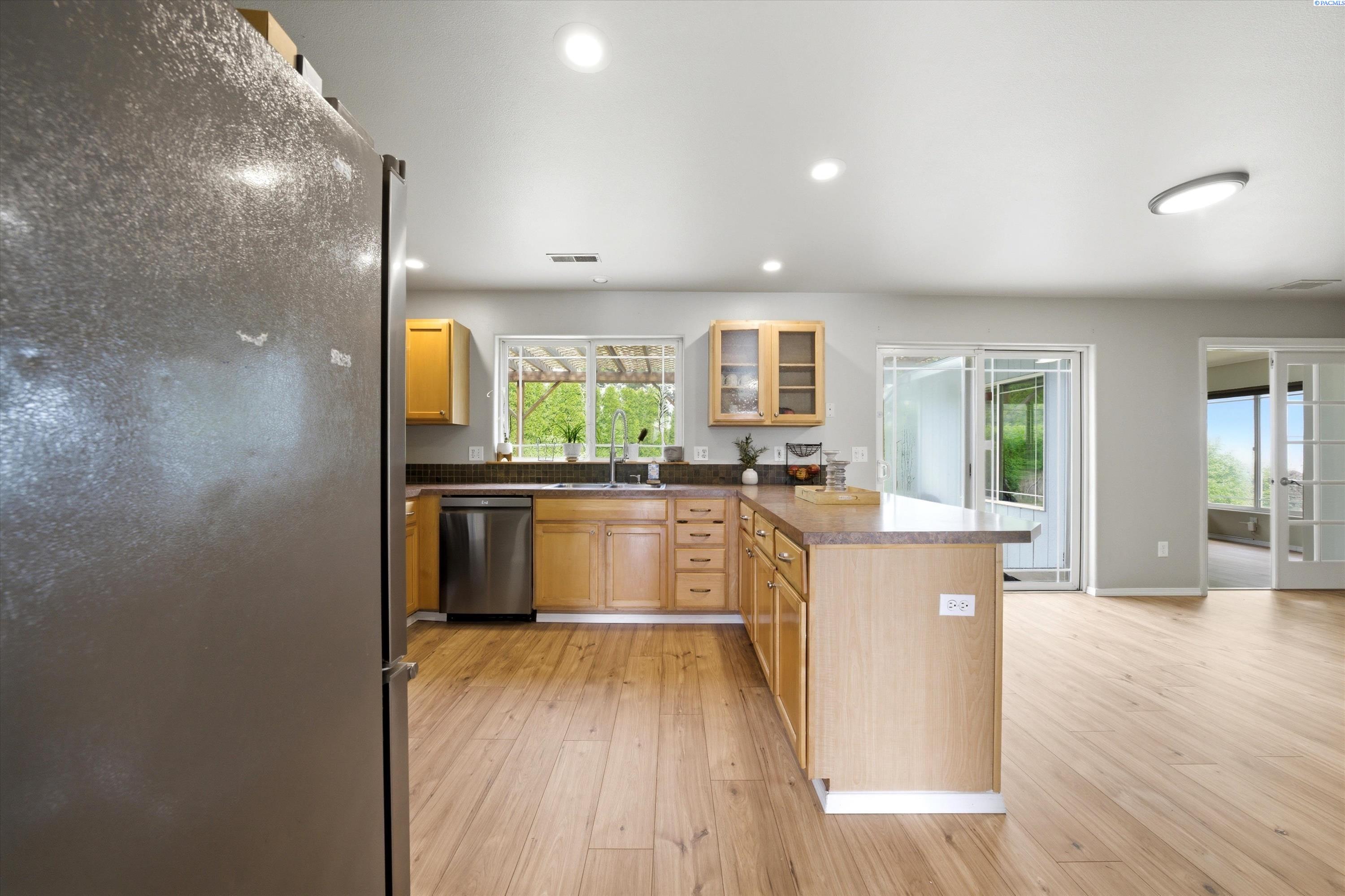 2004 W 28th Pl