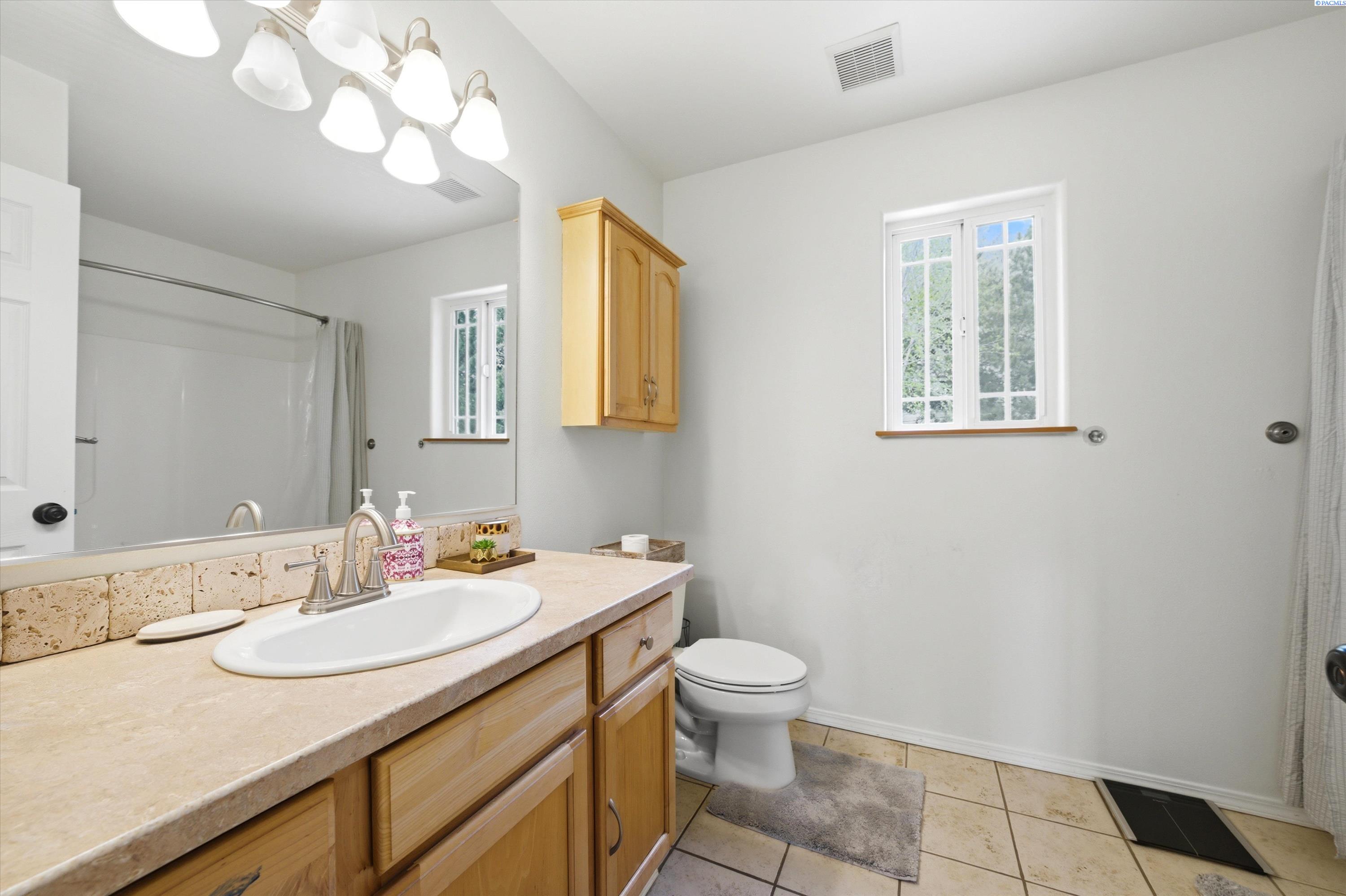 2004 W 28th Pl