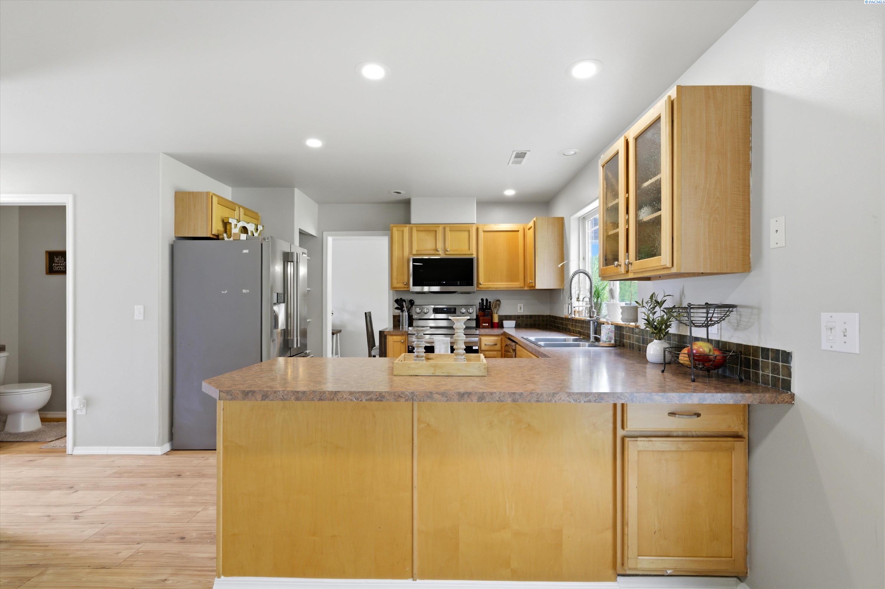 2004 W 28th Pl