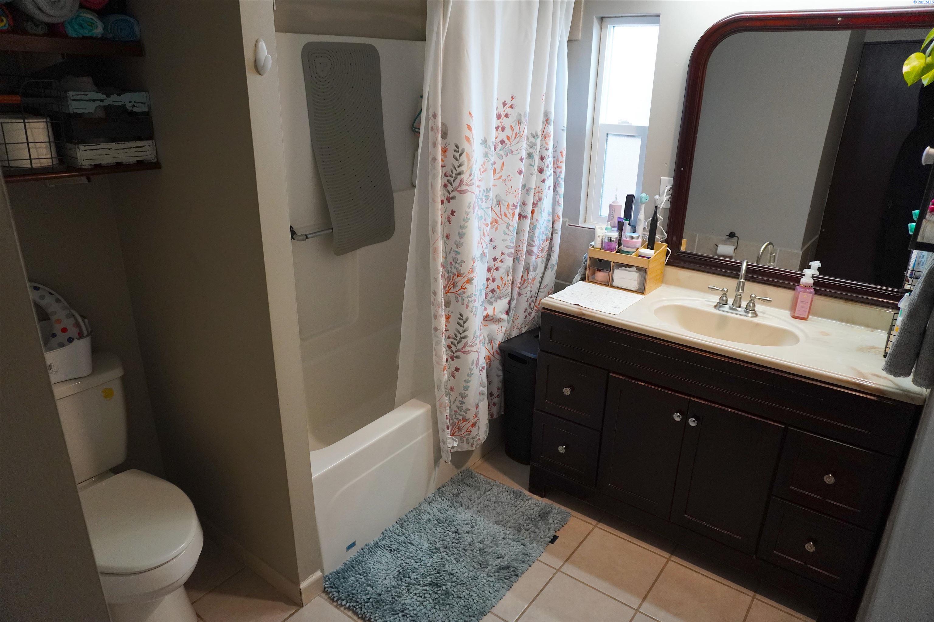 5007 W Clearwater Ave Unit: #34