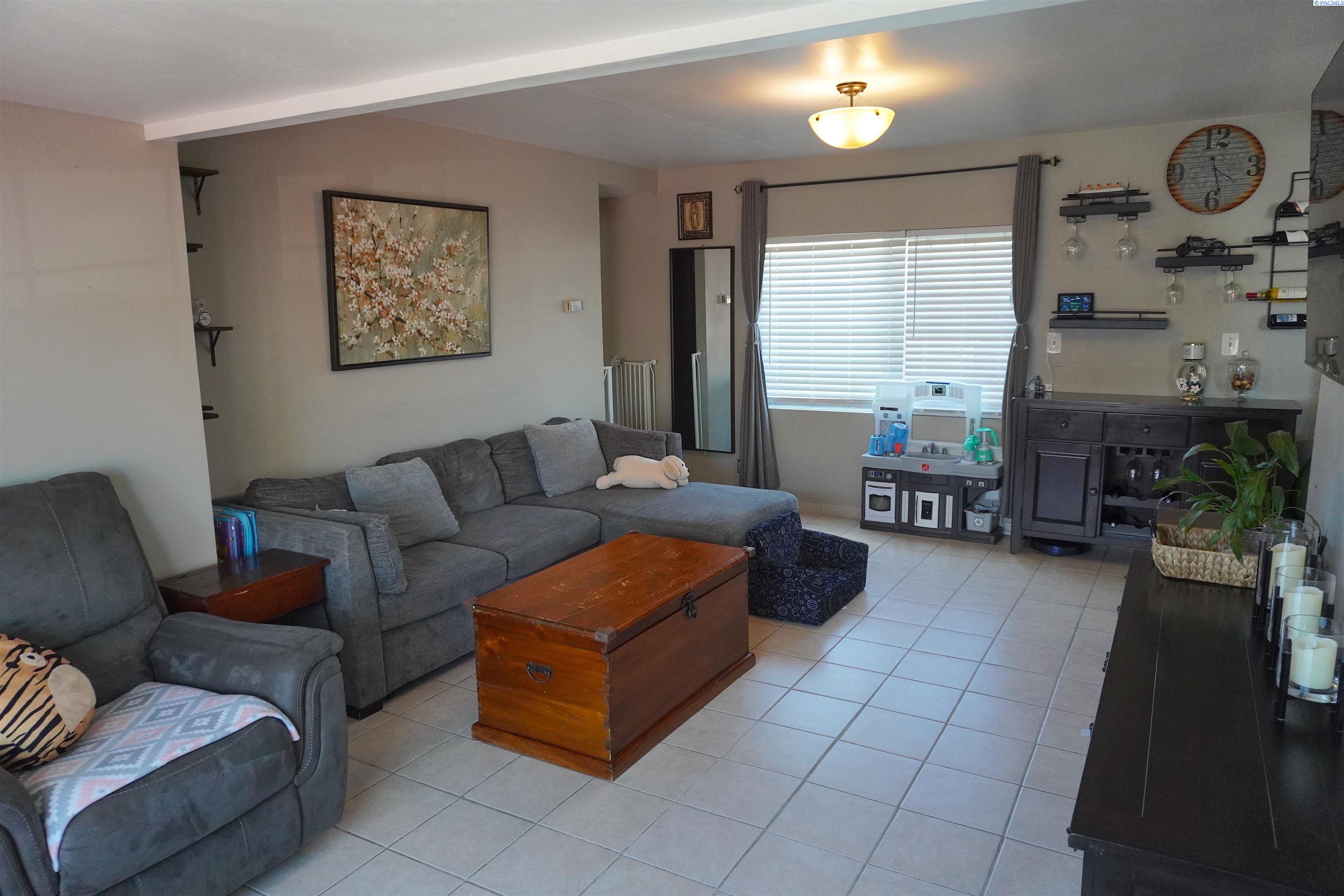 5007 W Clearwater Ave Unit: #34