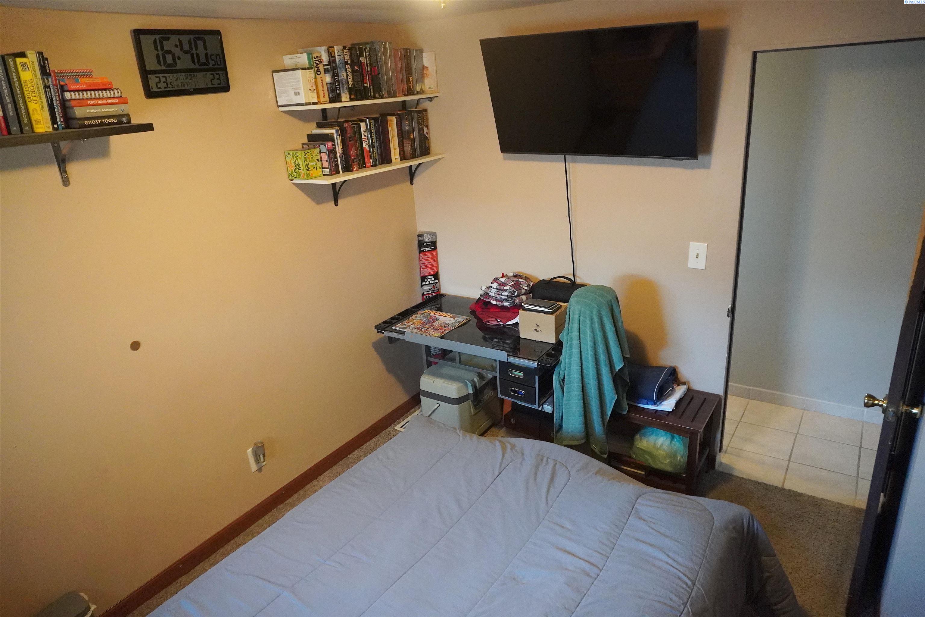 5007 W Clearwater Ave Unit: #34