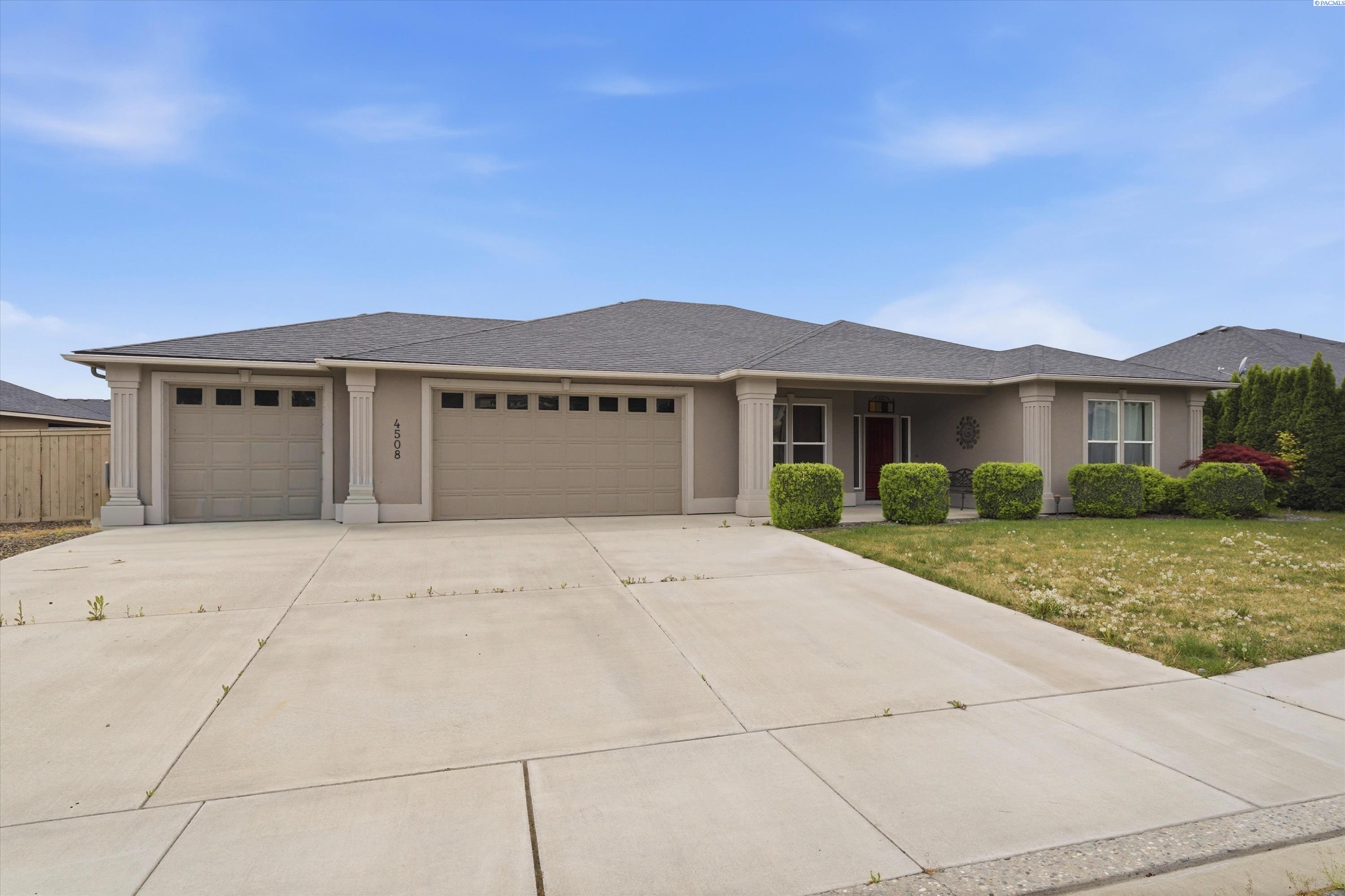 4508 Bermuda Dunes Dr
