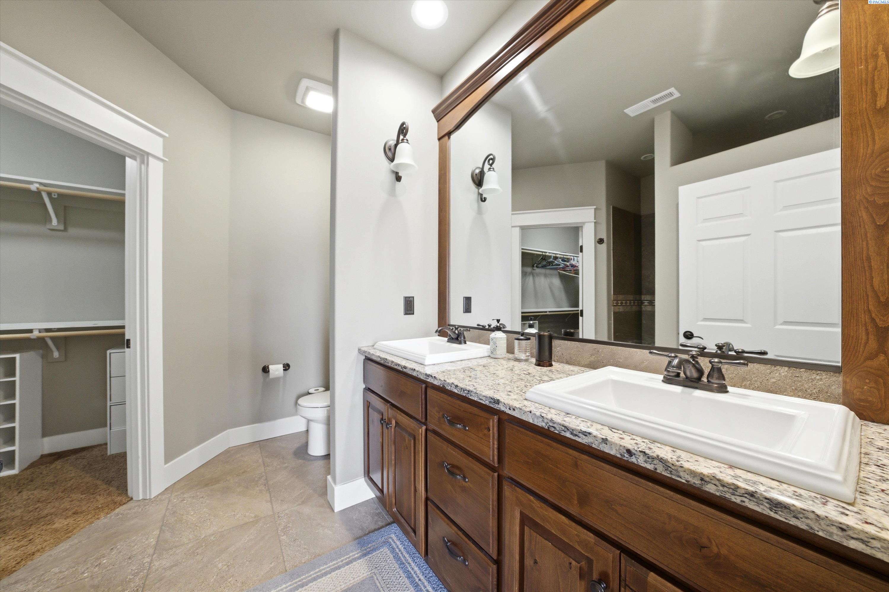 4508 Bermuda Dunes Dr