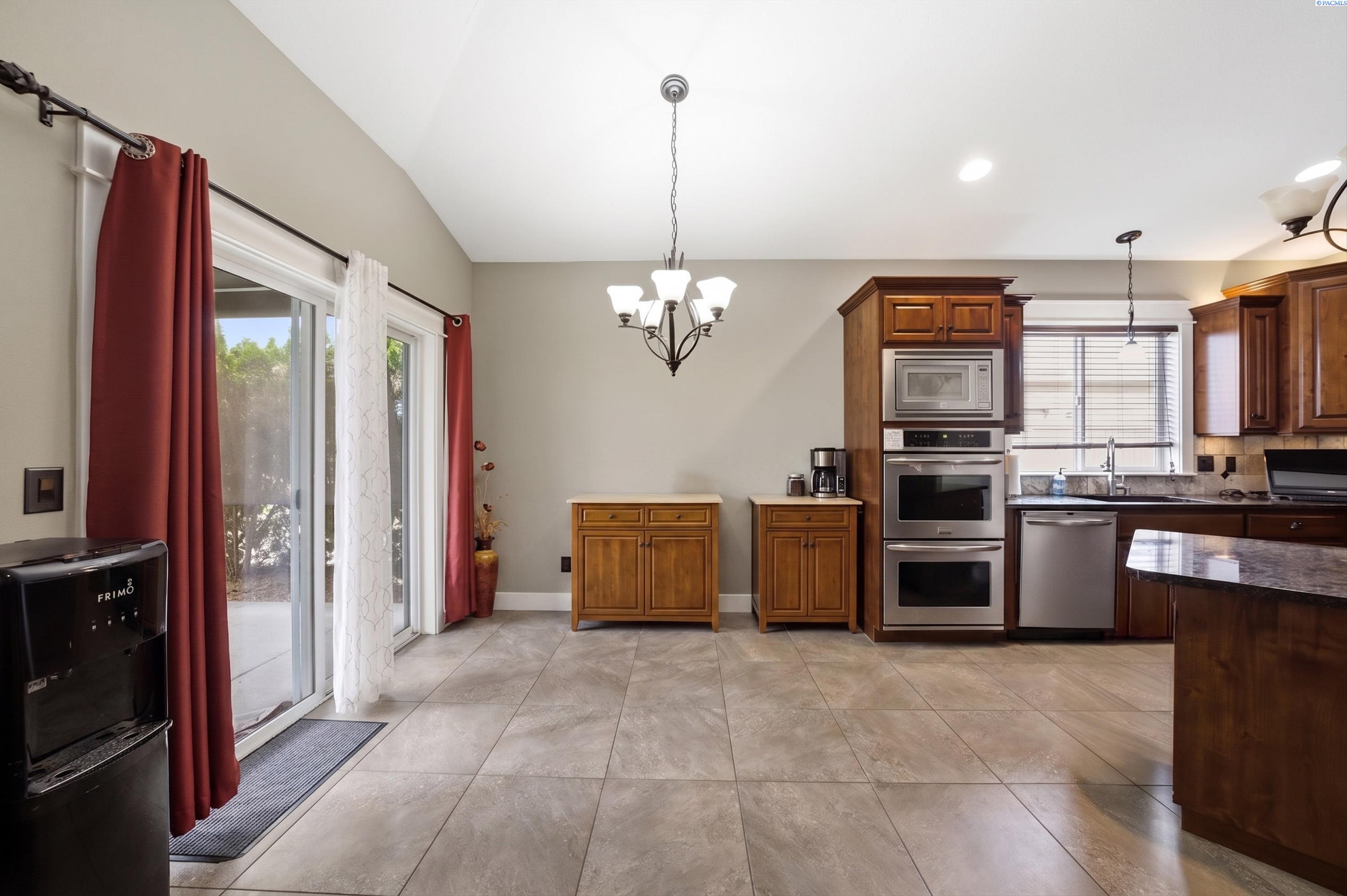 4508 Bermuda Dunes Dr