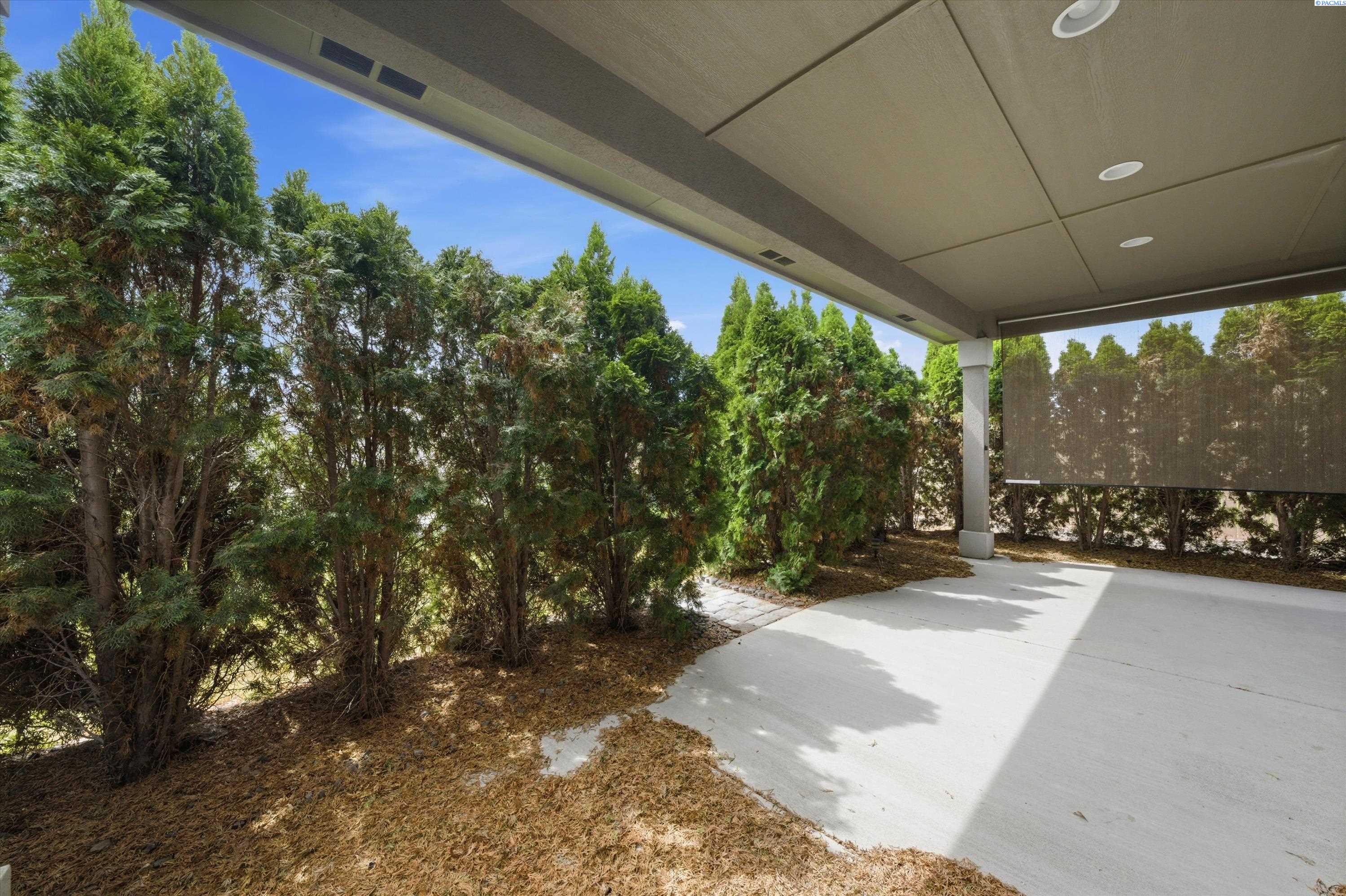 4508 Bermuda Dunes Dr