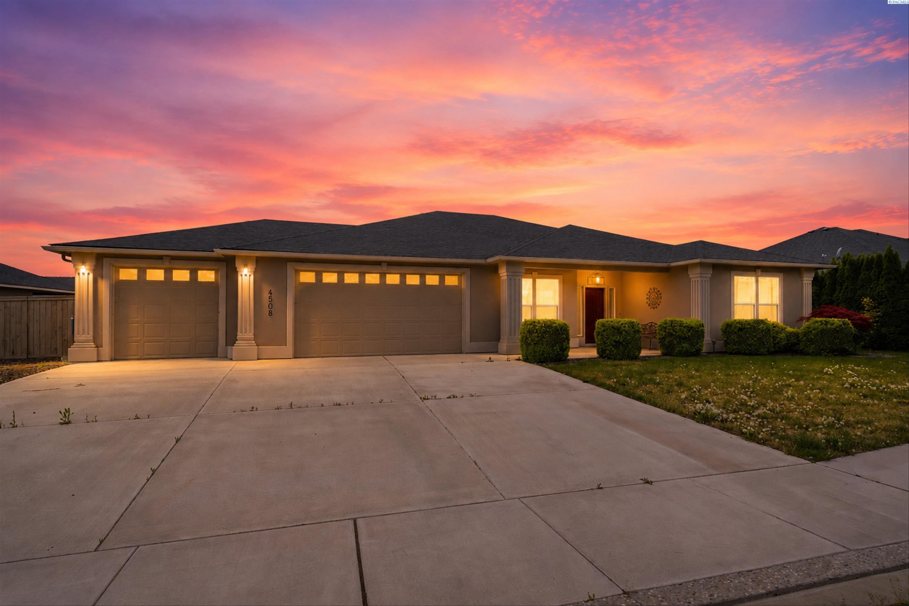 4508 Bermuda Dunes Dr