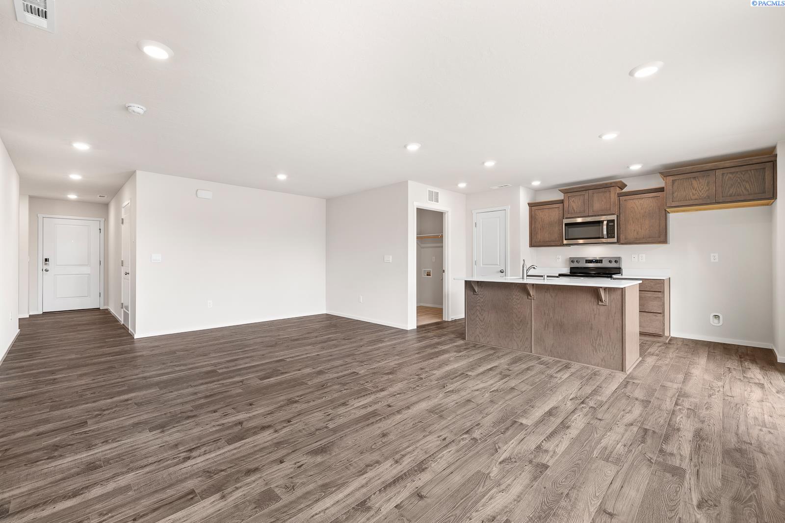 11220 Buckingham Drive