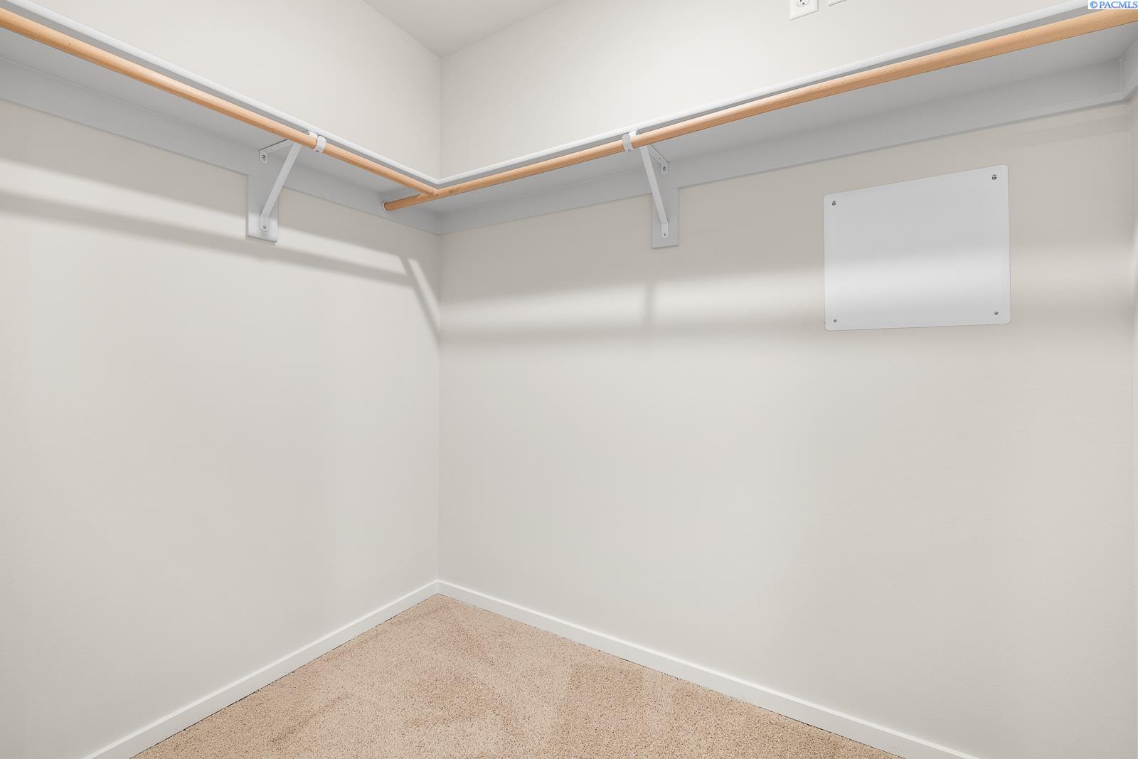 11220 Buckingham Drive