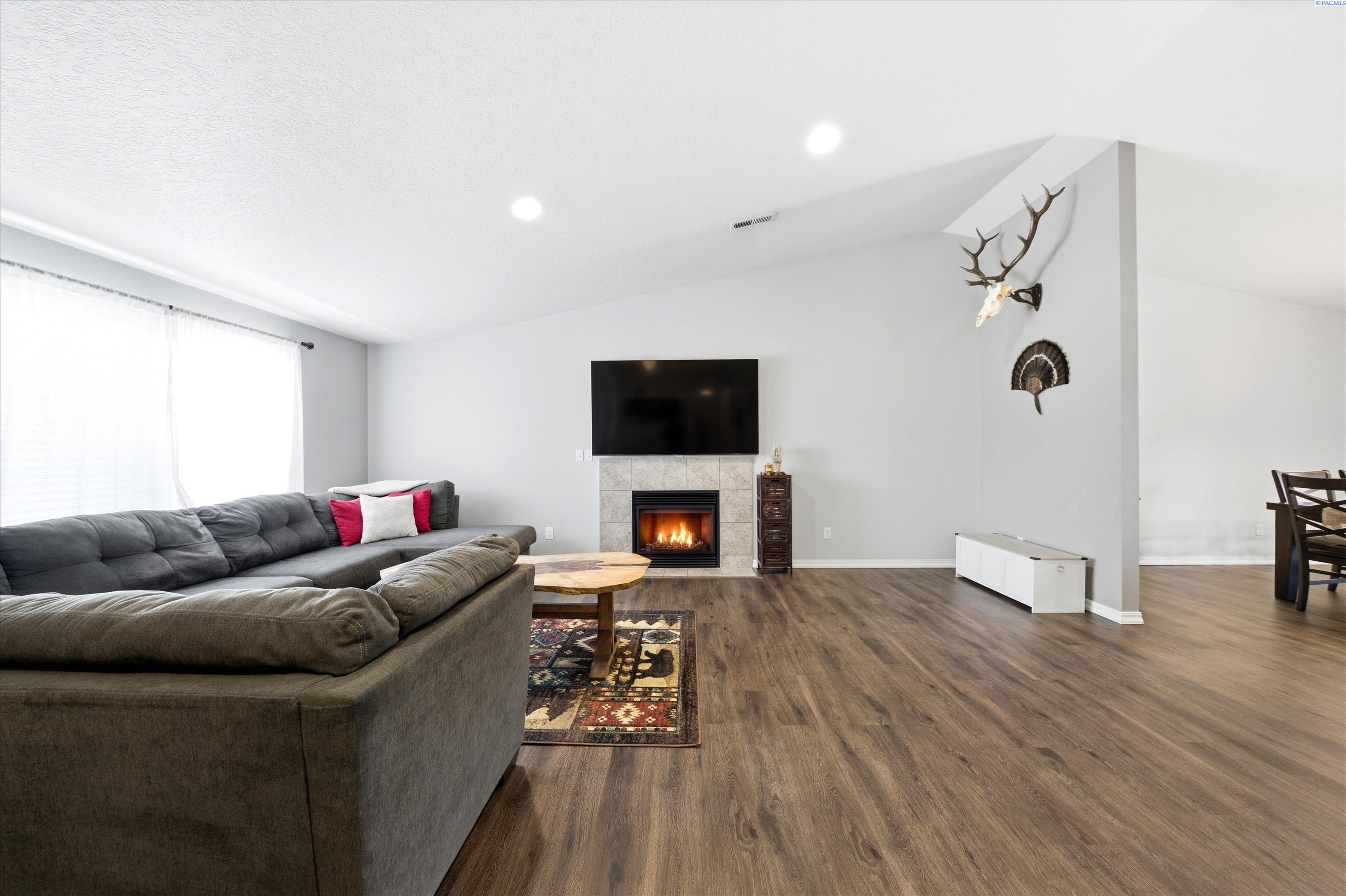 6006 Wildcat Ln