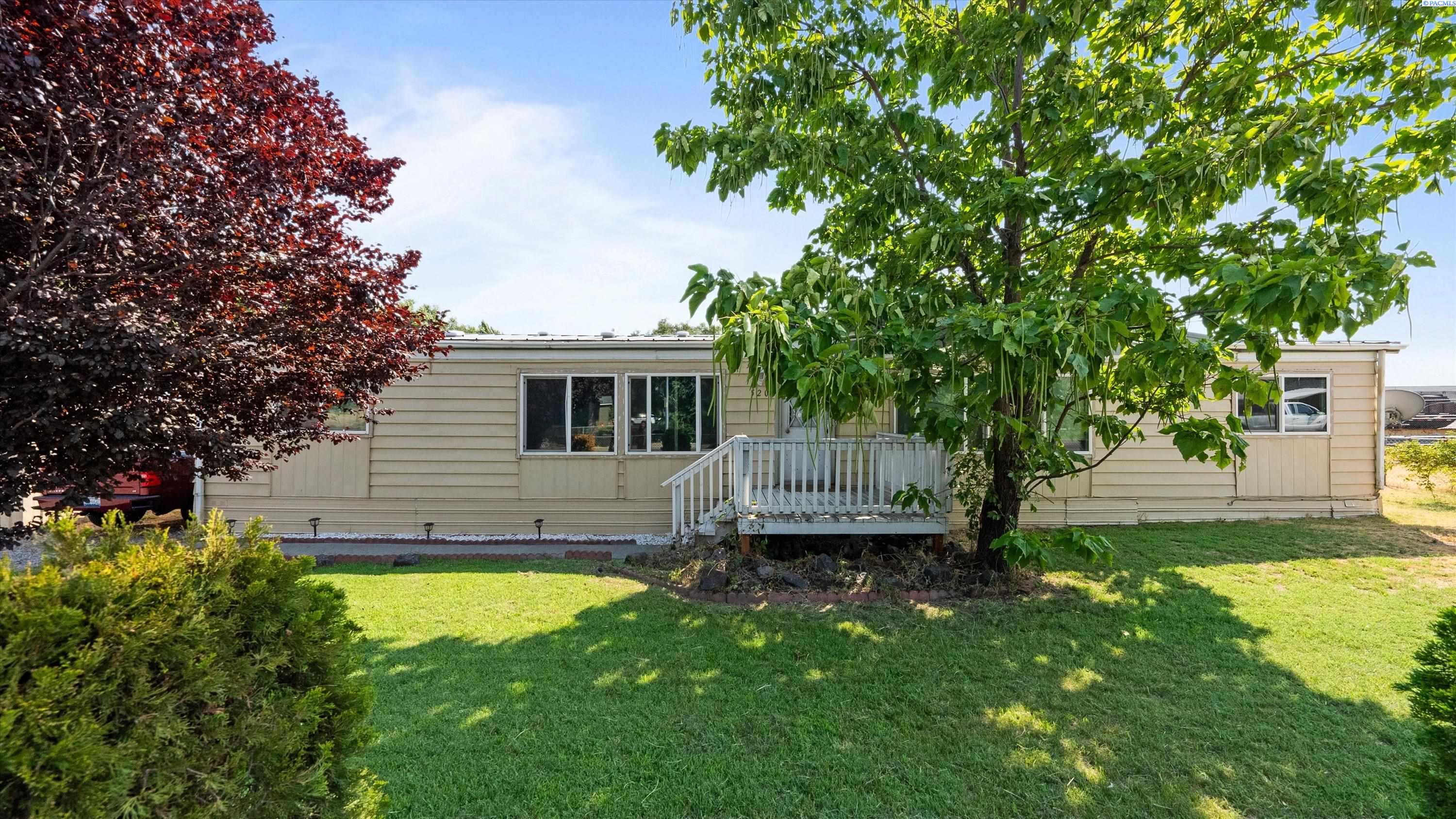 520 Grosscup Blvd