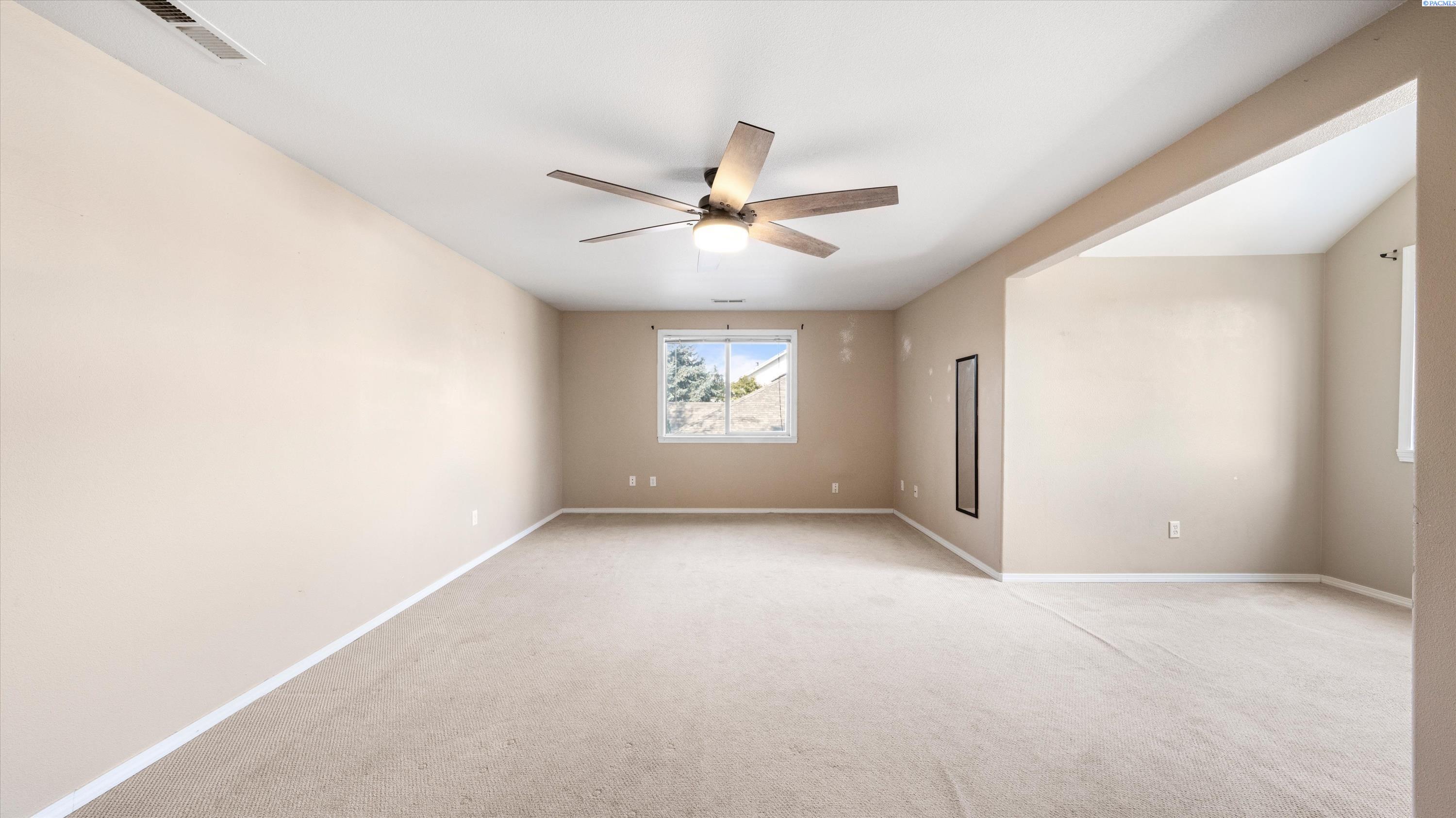1615 W 24th Pl