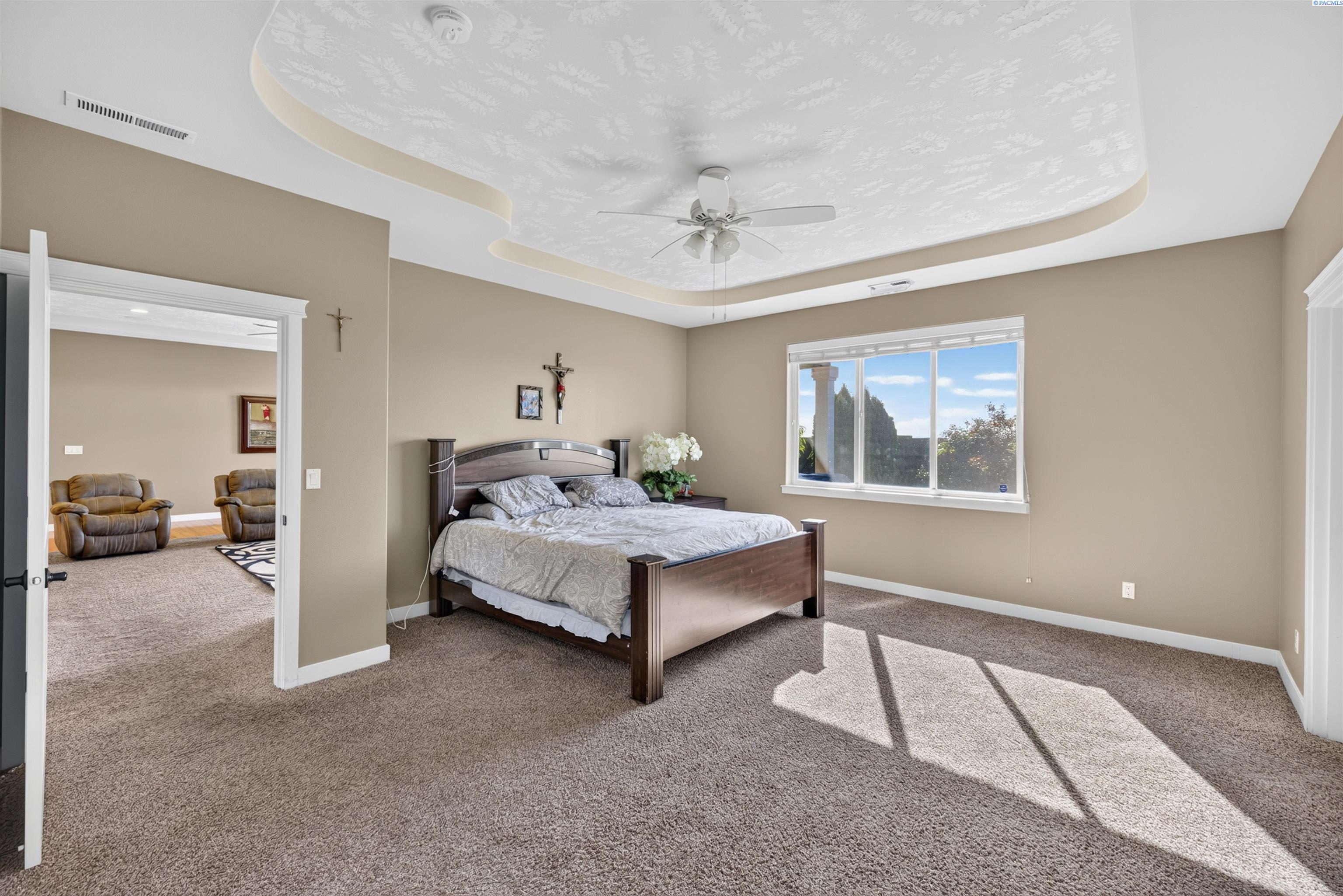 4502 Tamarisk Dr