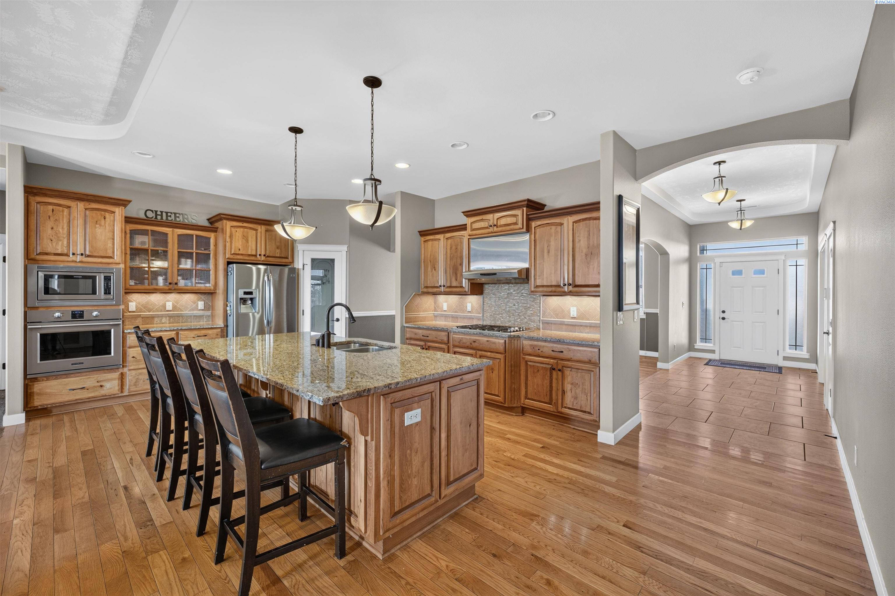 4502 Tamarisk Dr