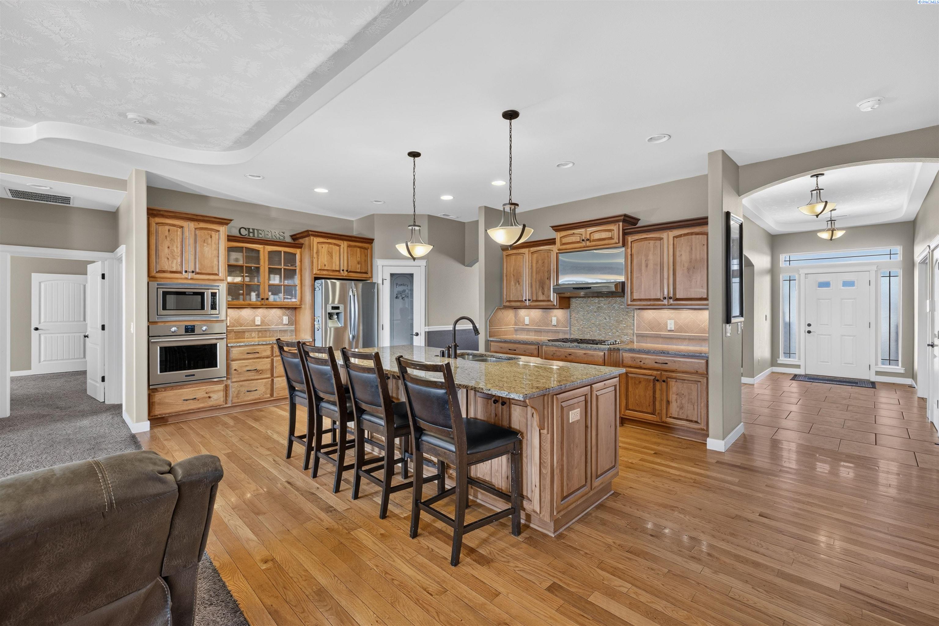 4502 Tamarisk Dr