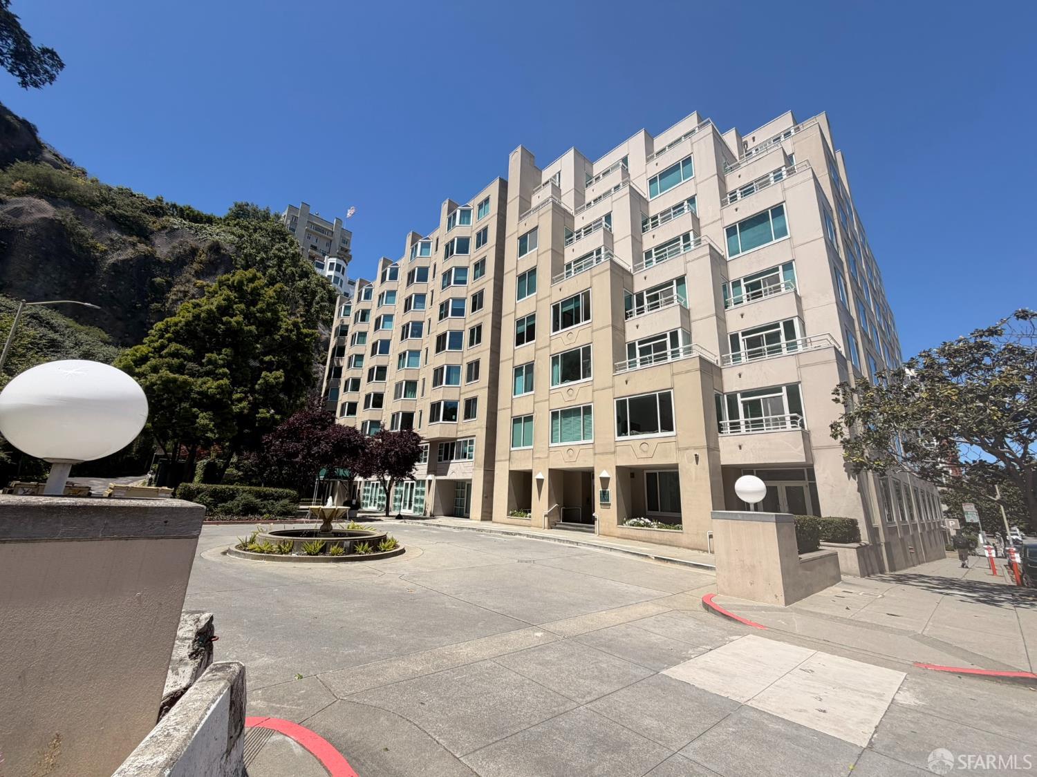 220 Lombard Street # 414