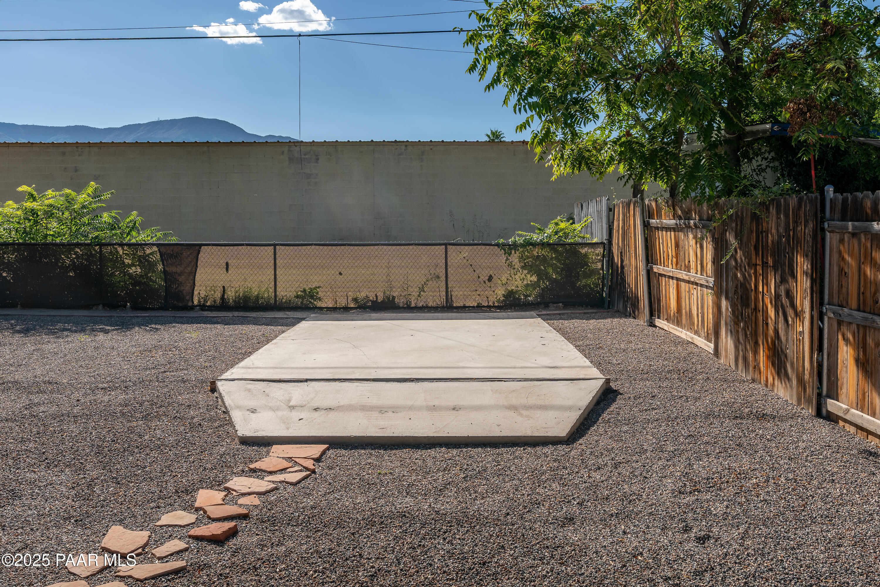 328 S 17th Street