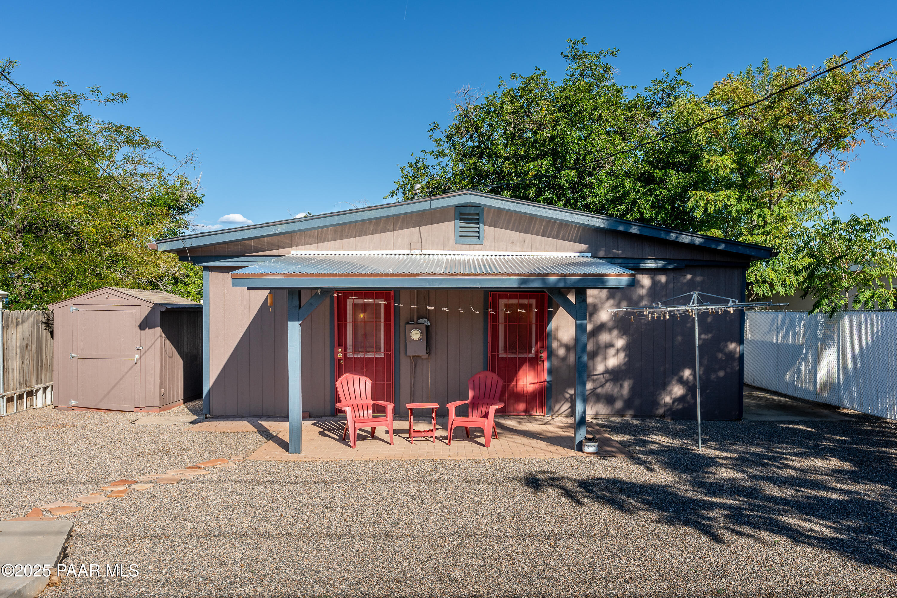 328 S 17th Street