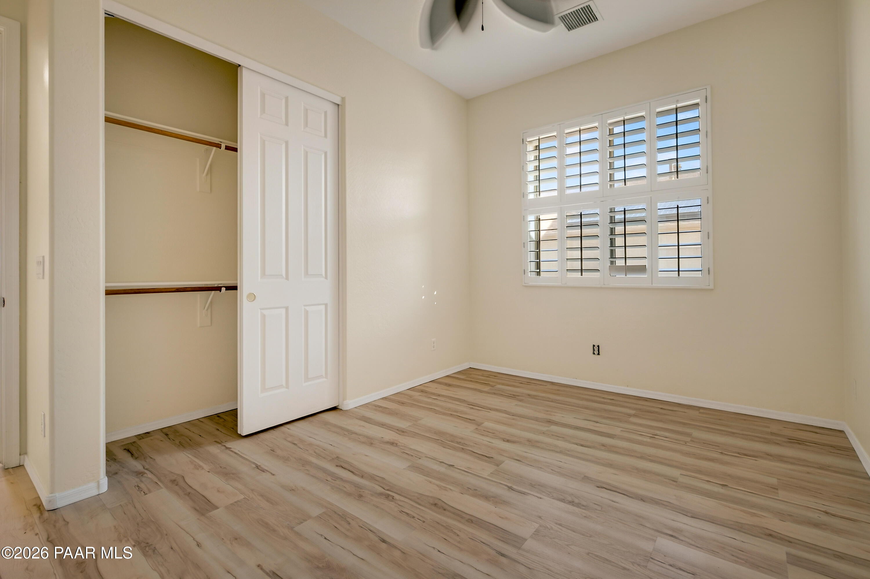 592 W Saddle Creek Drive