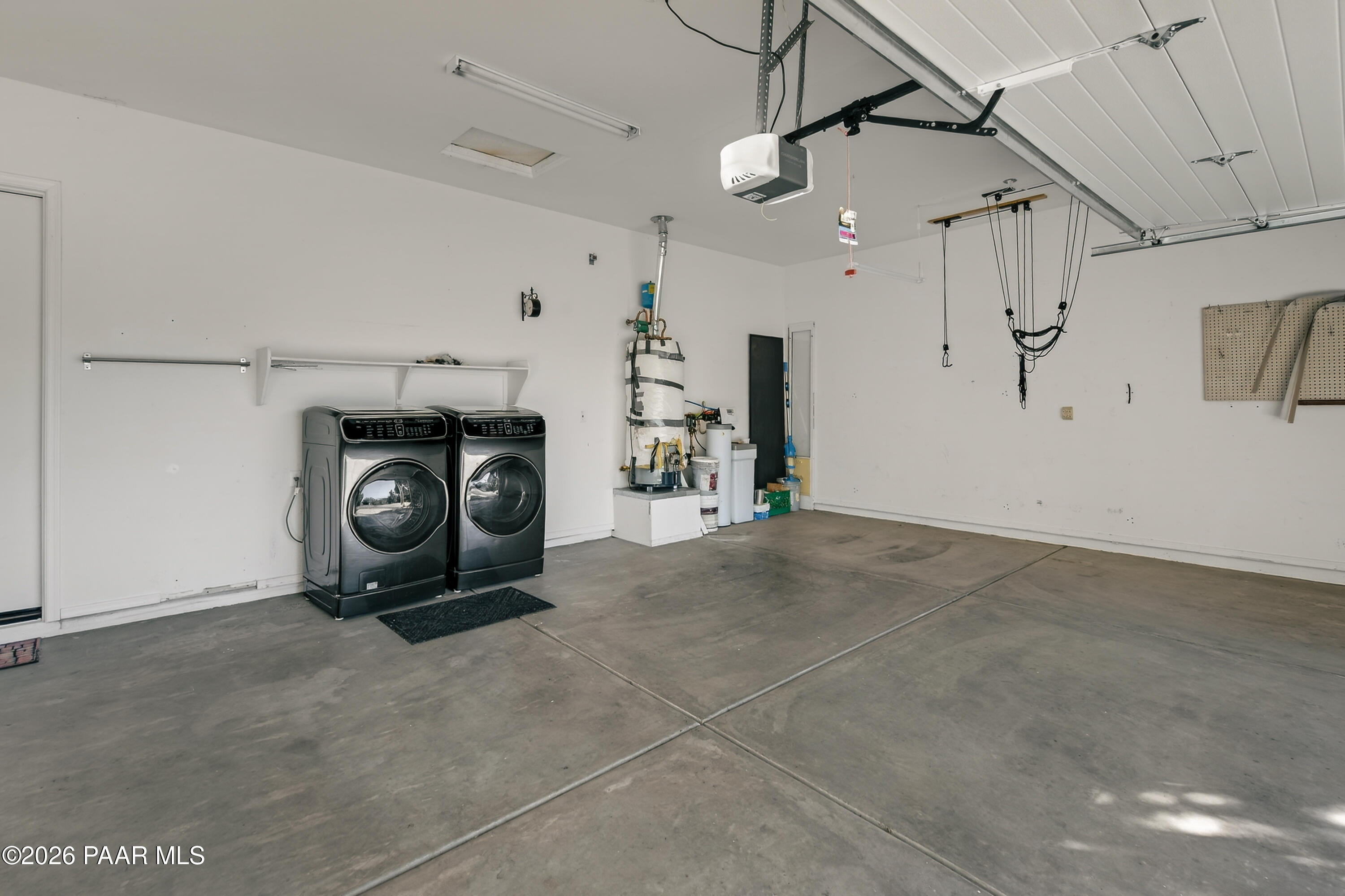 592 W Saddle Creek Drive