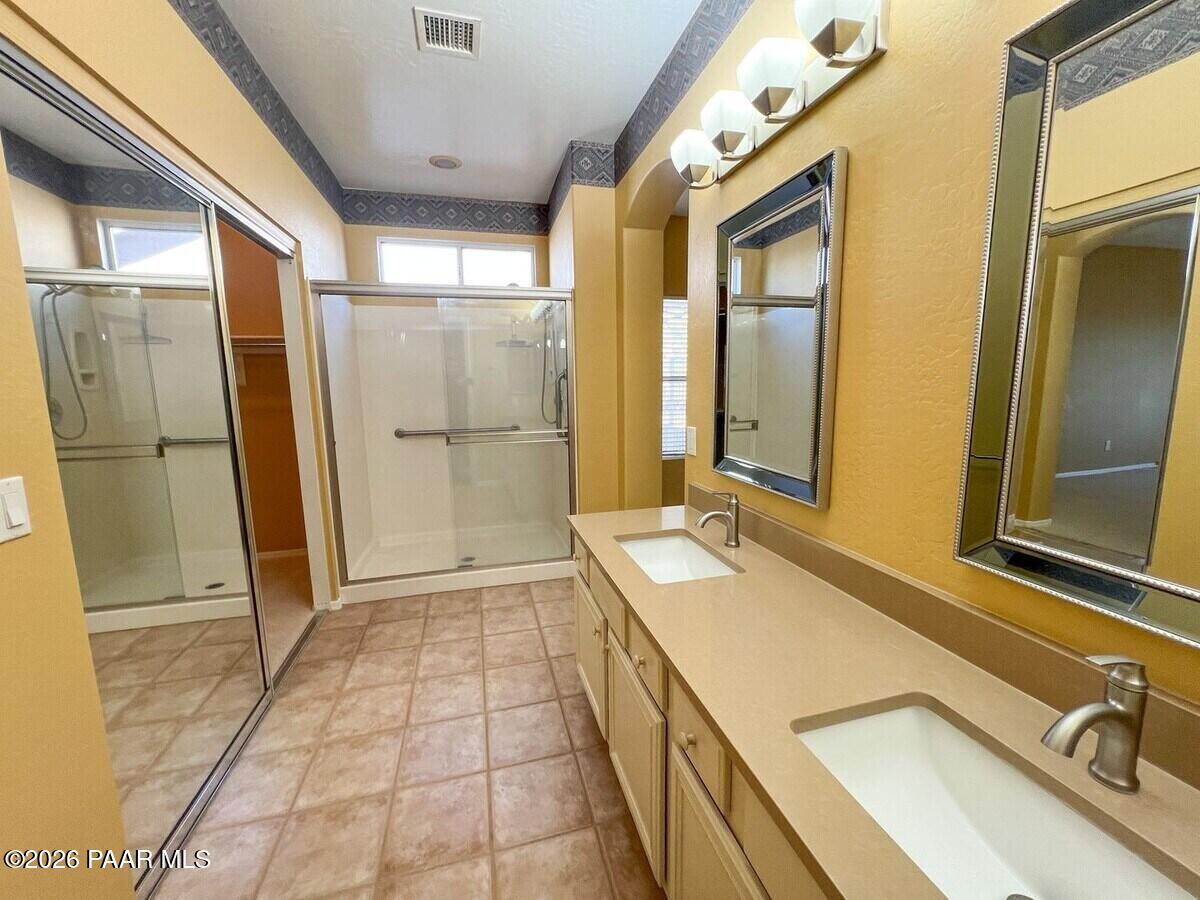 135 S Sagebrush Way