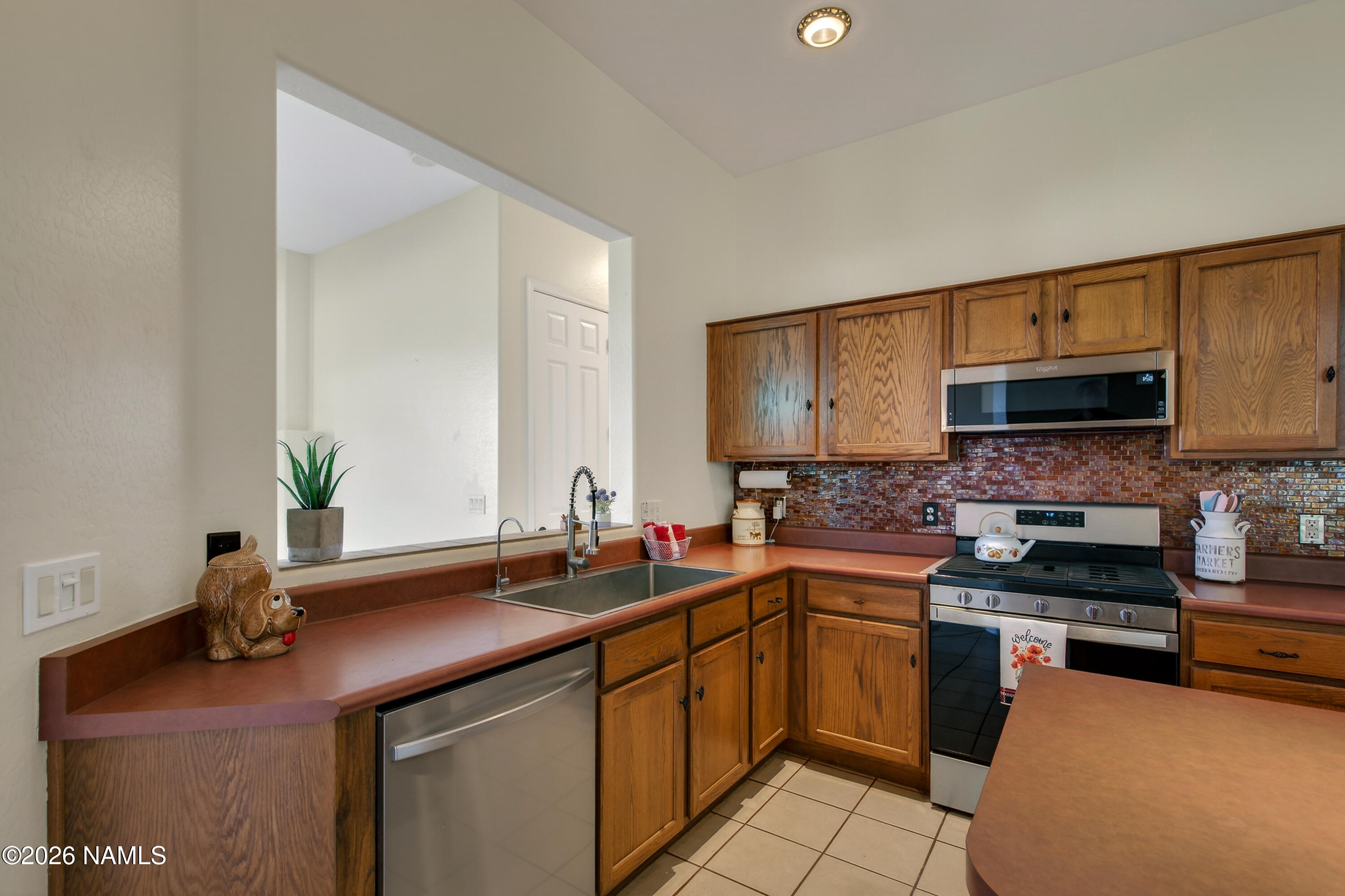 592 W Saddle Creek Drive