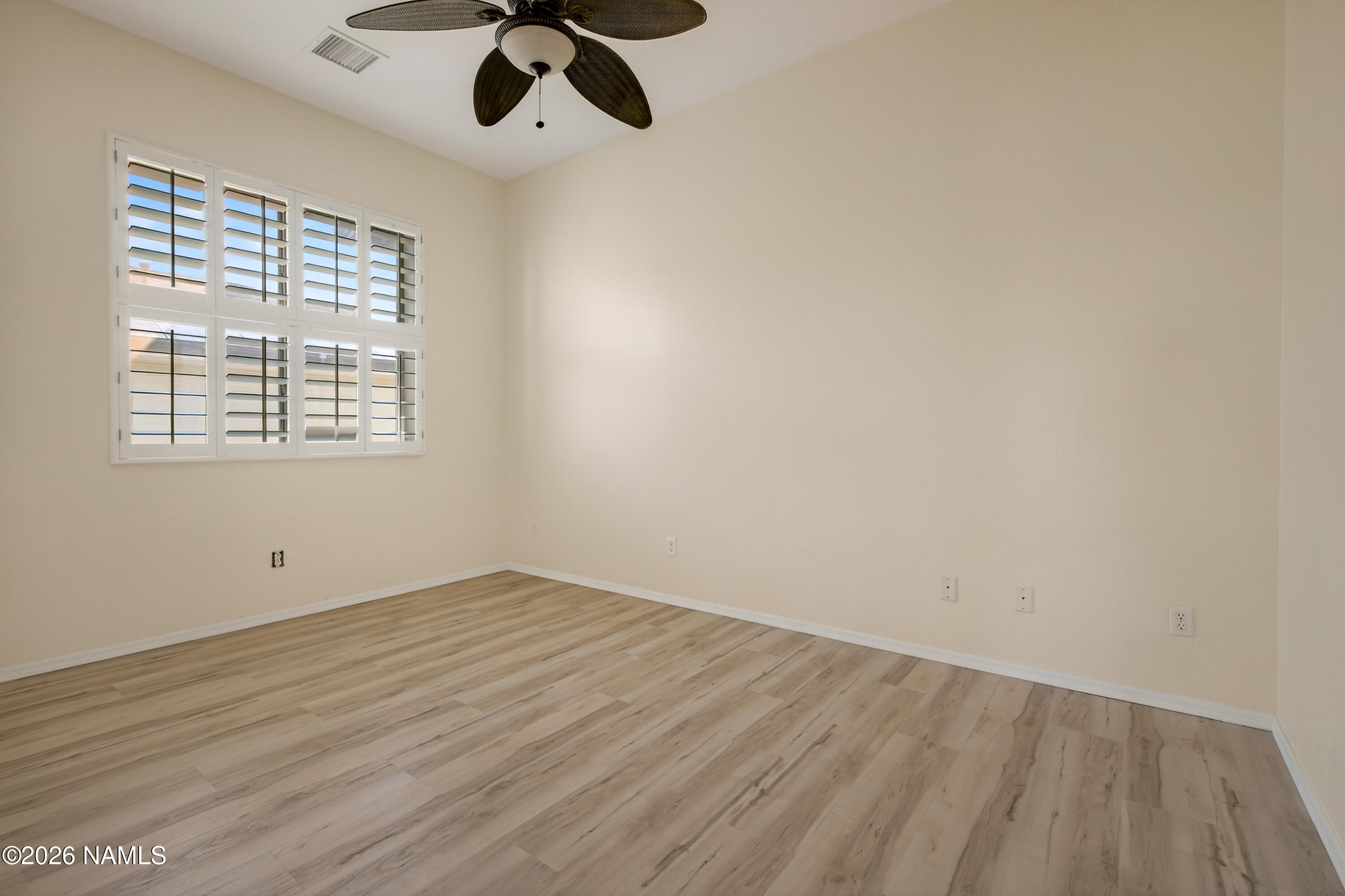 592 W Saddle Creek Drive