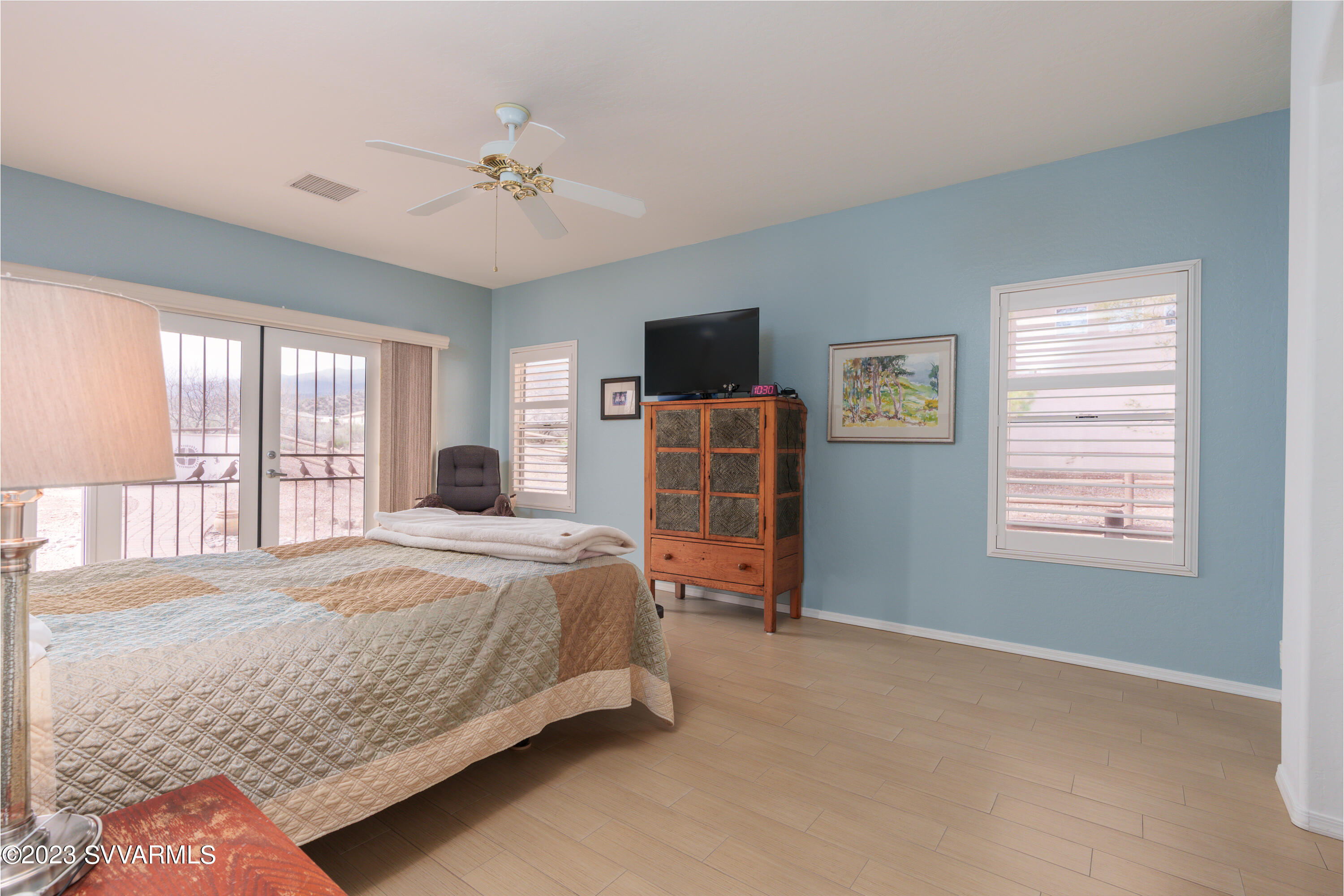 1925 W Desert Willow Drive