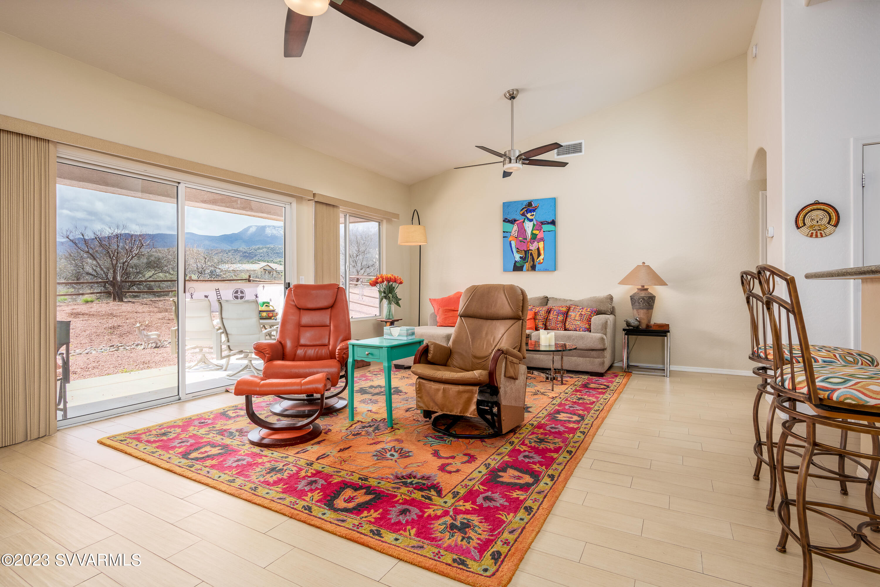1925 W Desert Willow Drive