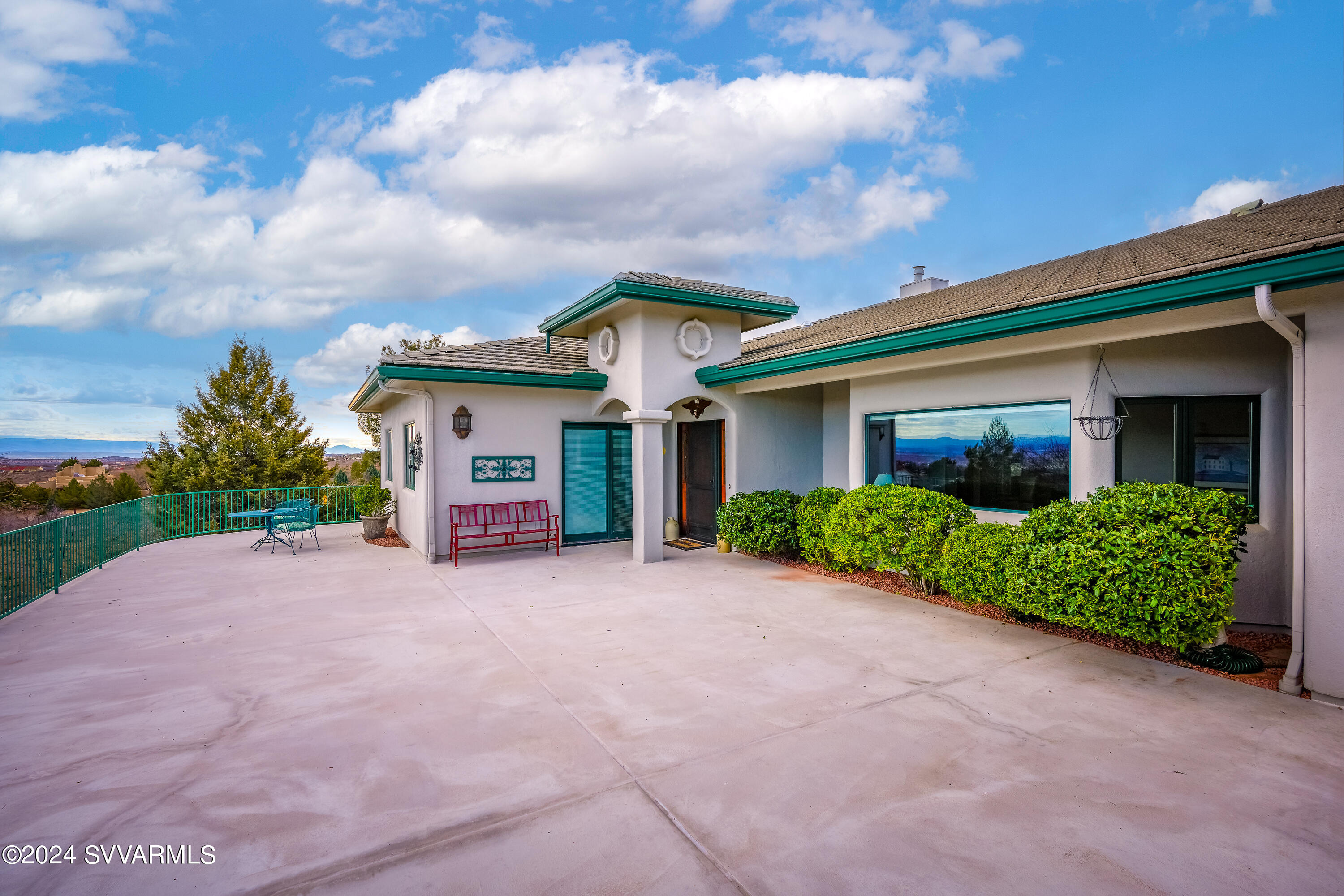 2170 S Quail Run